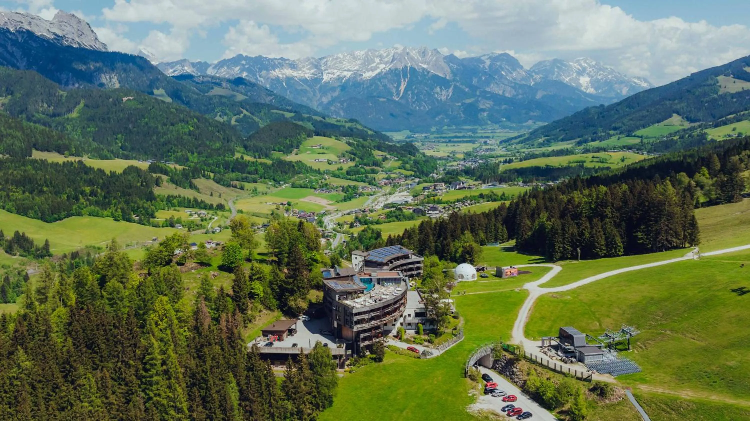 Property building in Holzhotel Forsthofalm