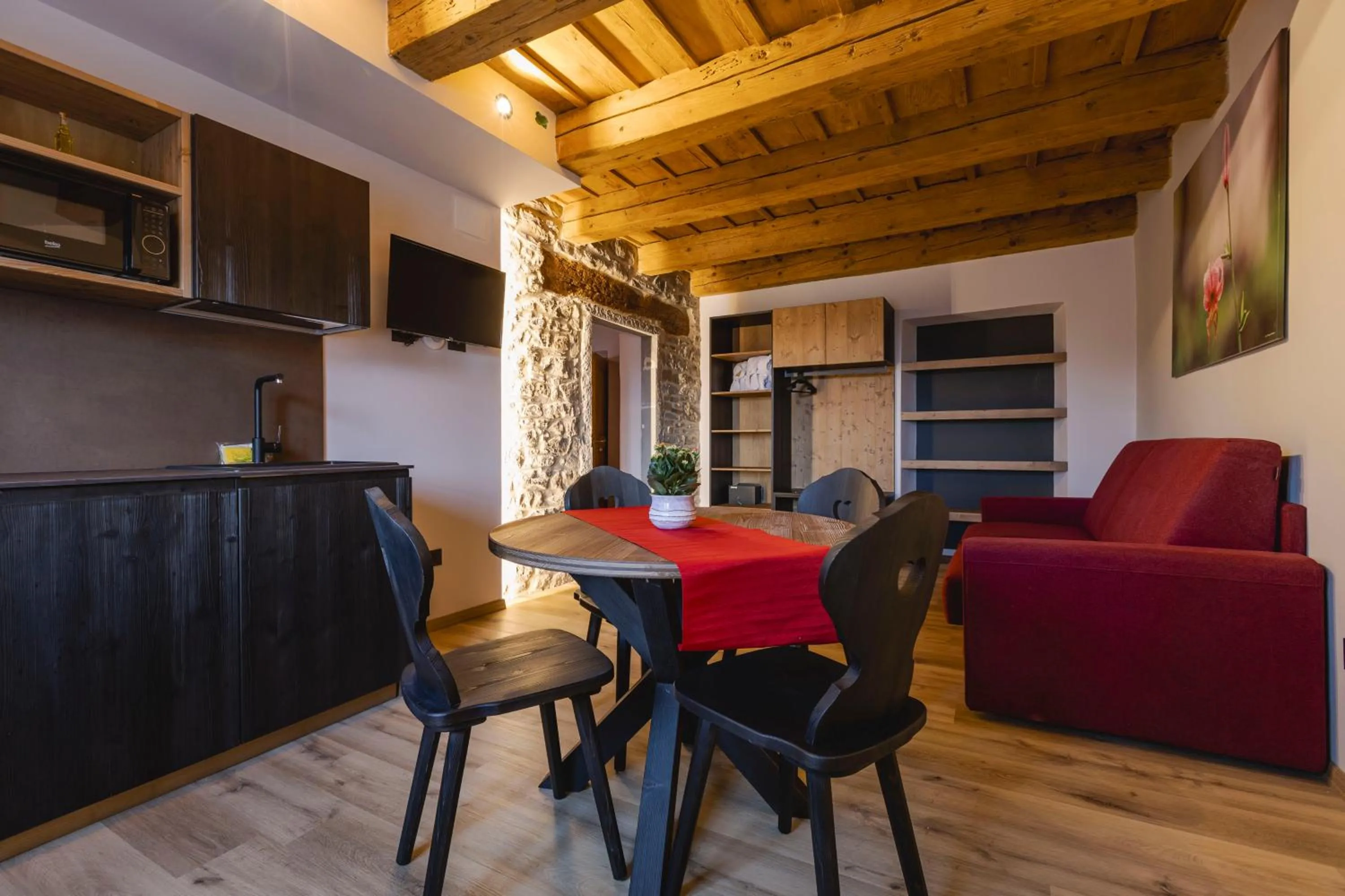 Kitchen or kitchenette in Granduca Mountain Wellness Apartments Campigna