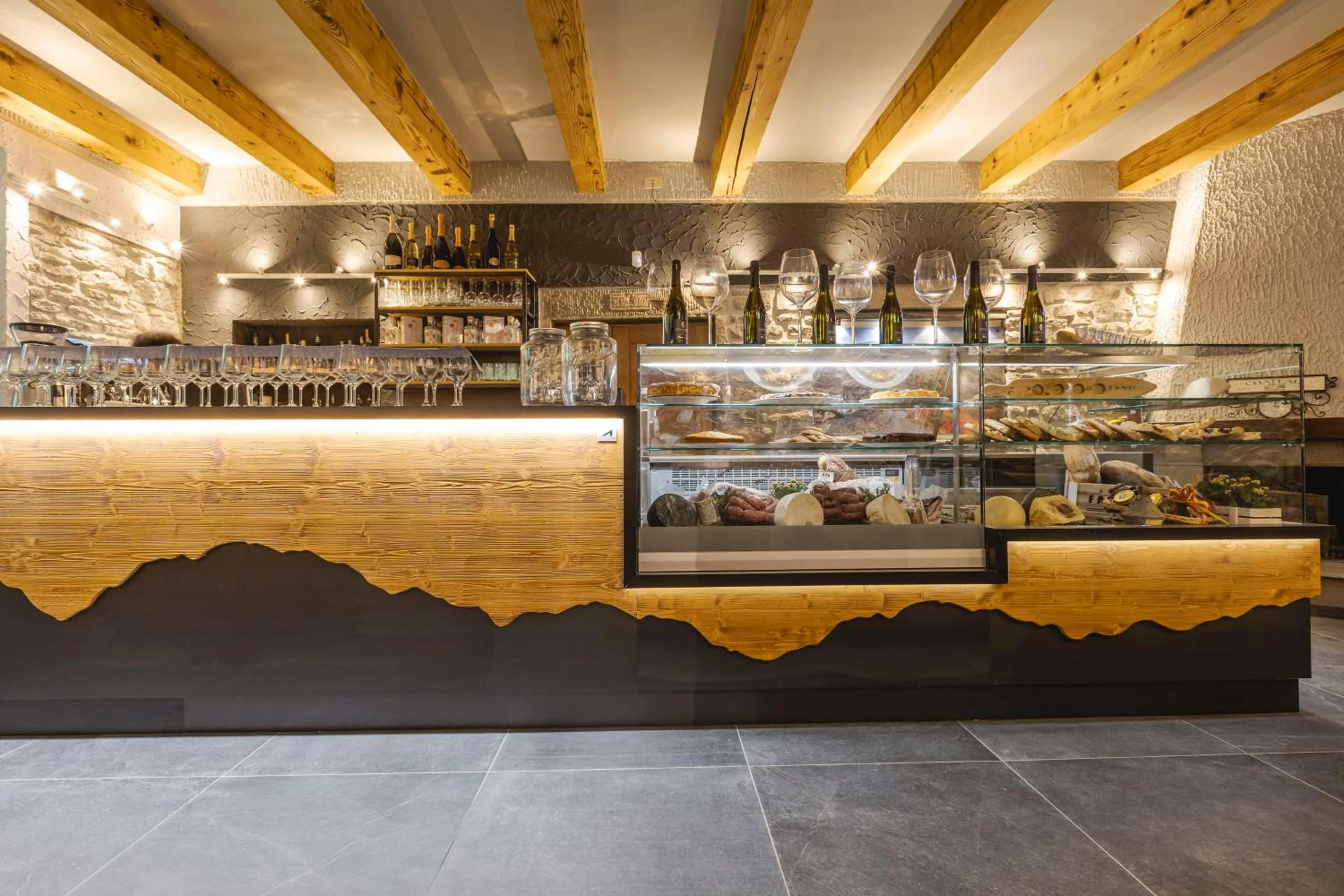 Lounge or bar in Granduca Mountain Wellness Apartments Campigna