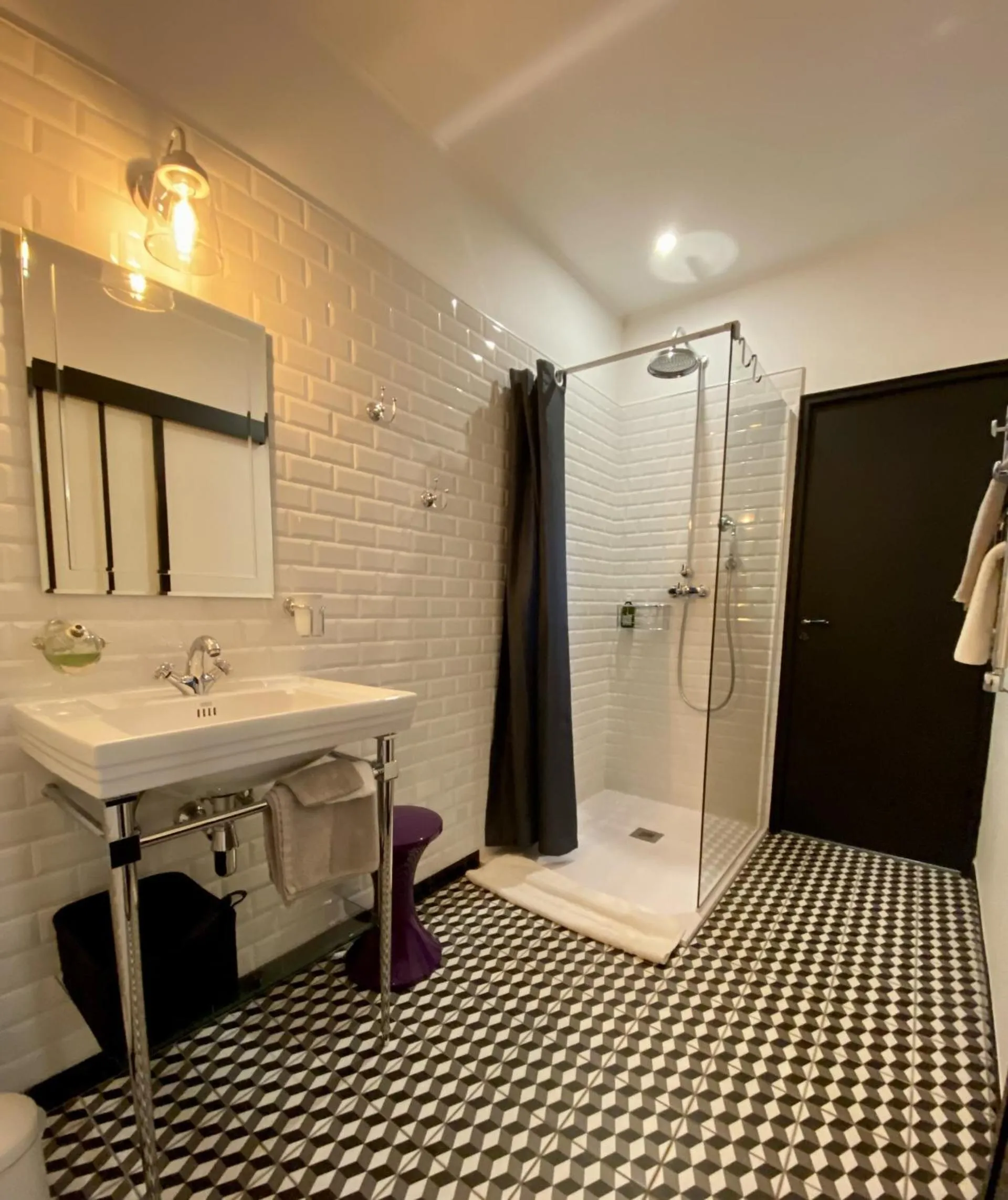 Bathroom in Aux Coteaux d'Aussac