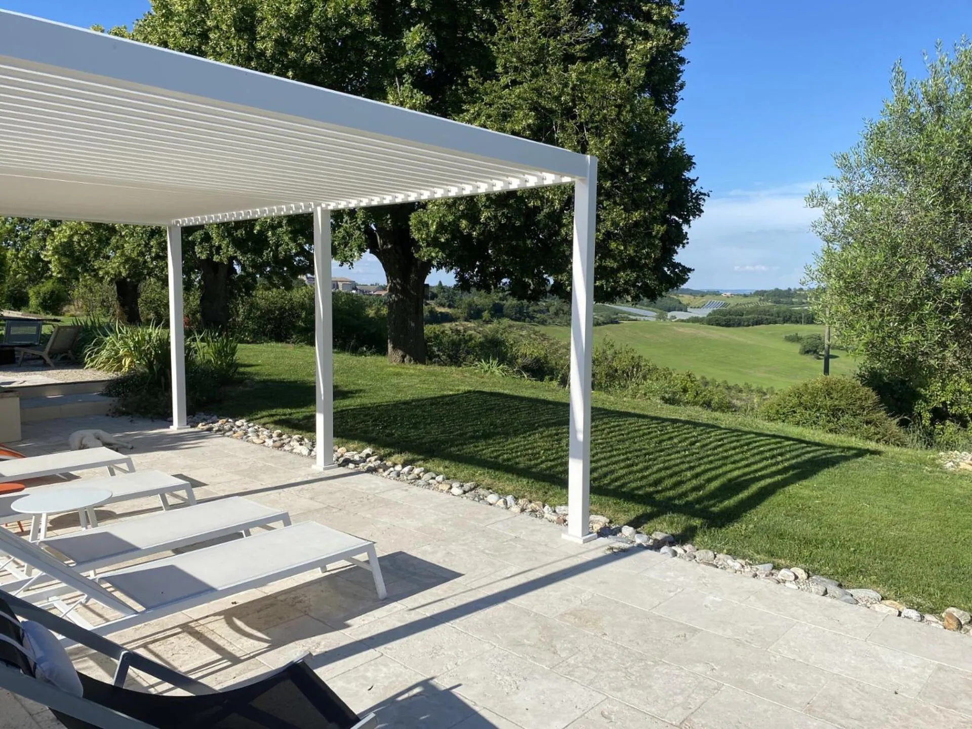 Patio in Aux Coteaux d'Aussac