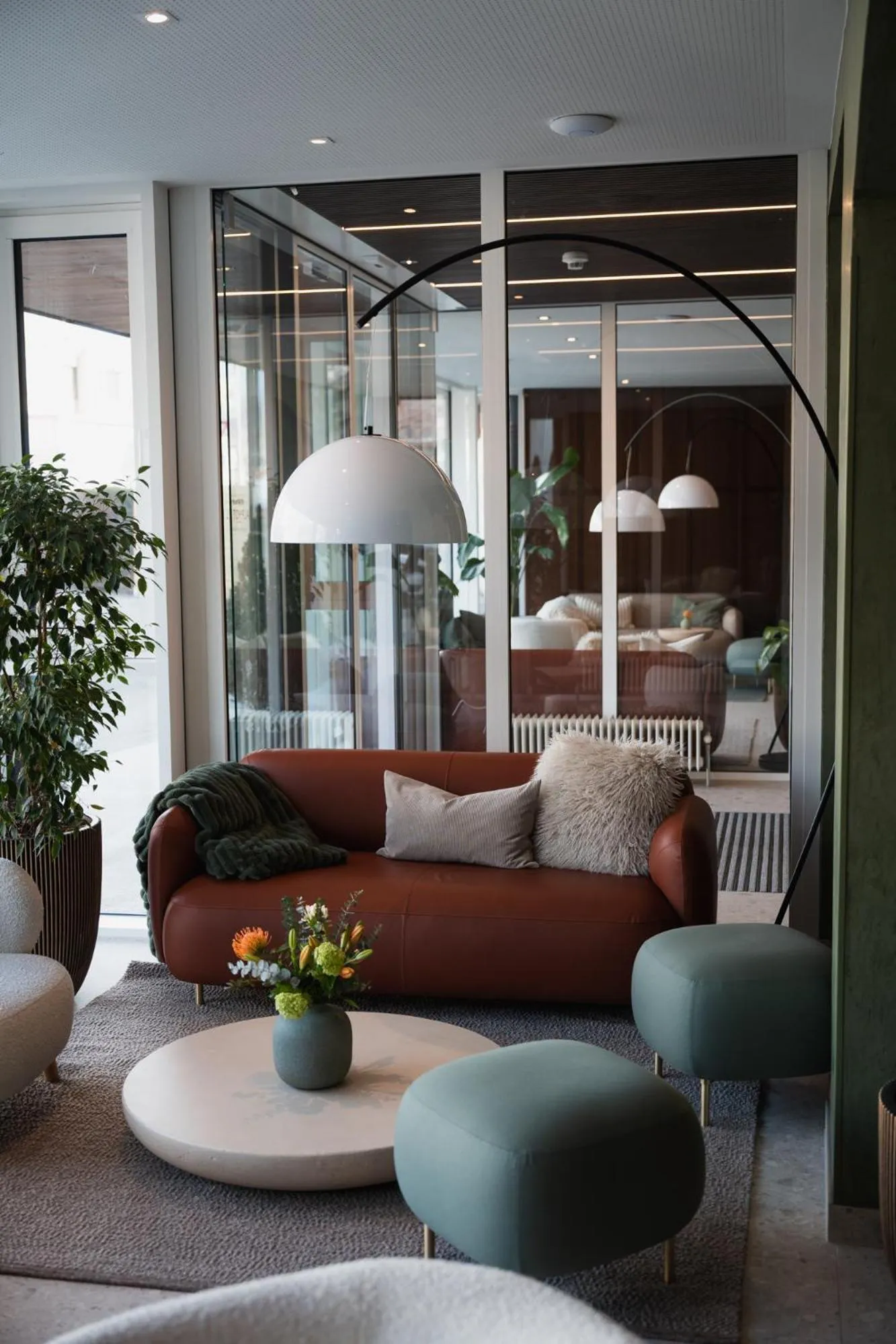 Lobby or reception in Alphotel Innsbruck