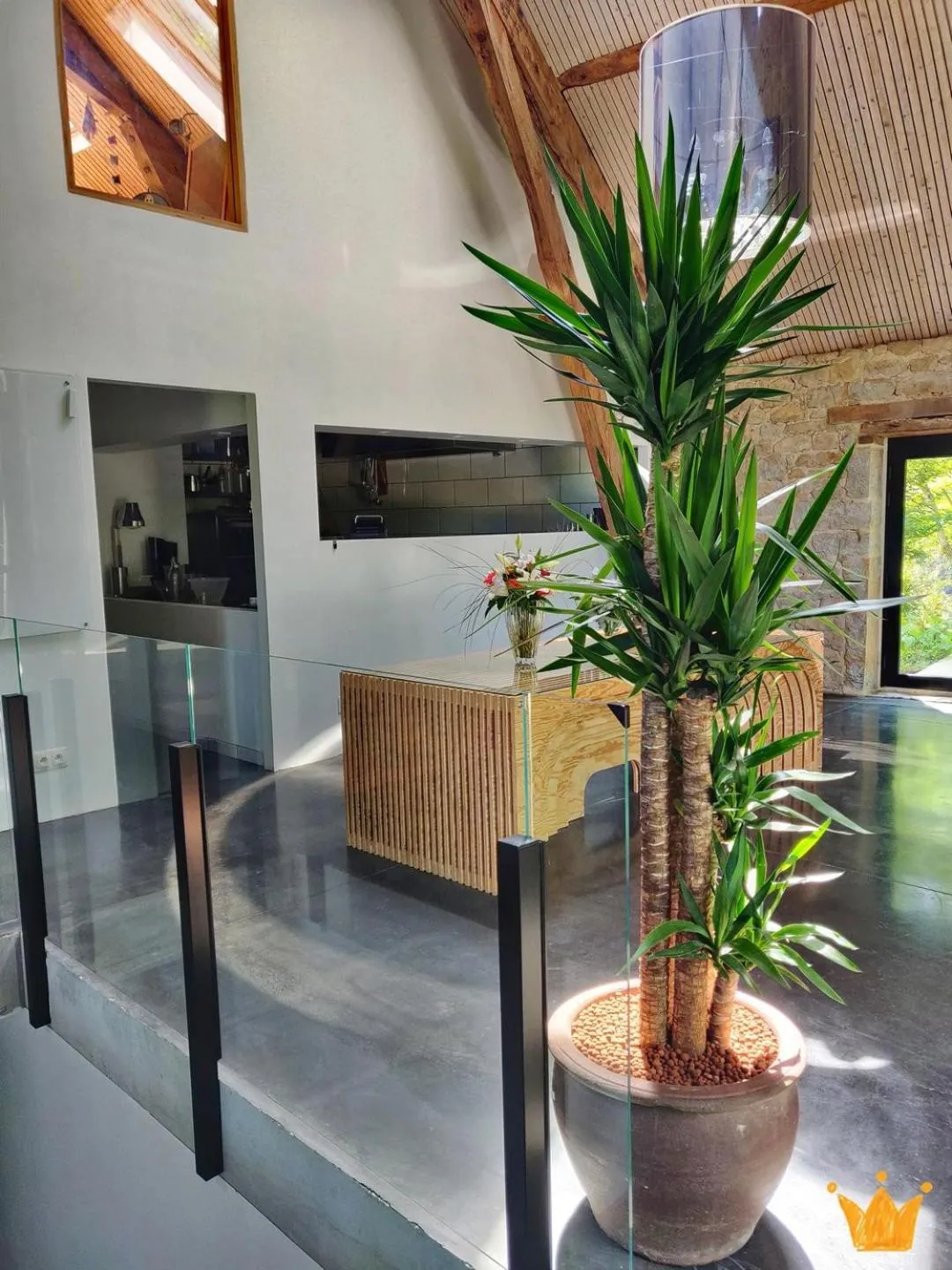 Restaurant/places to eat in Estafête