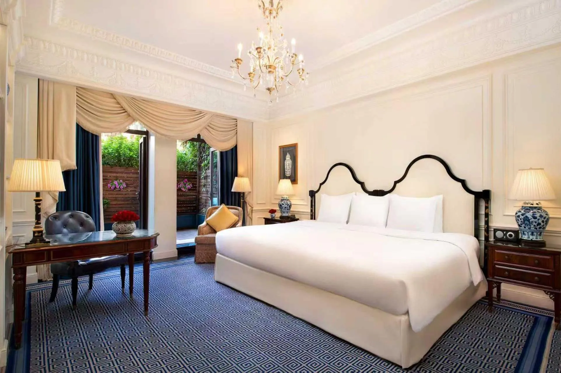 Bed in The Ritz-Carlton, Tianjin