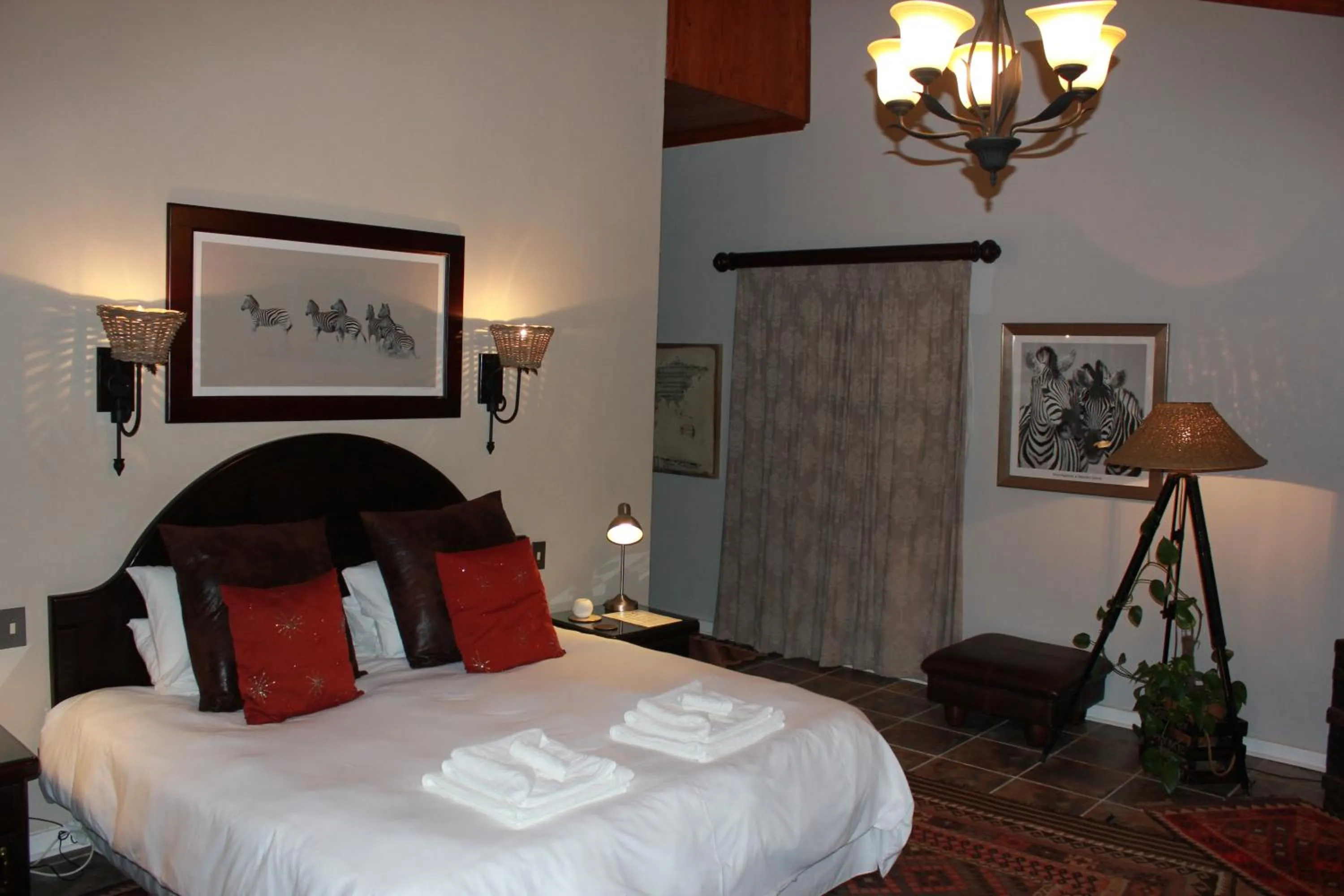 Bedroom, Bed in The Sabie Town House Guest Lodge