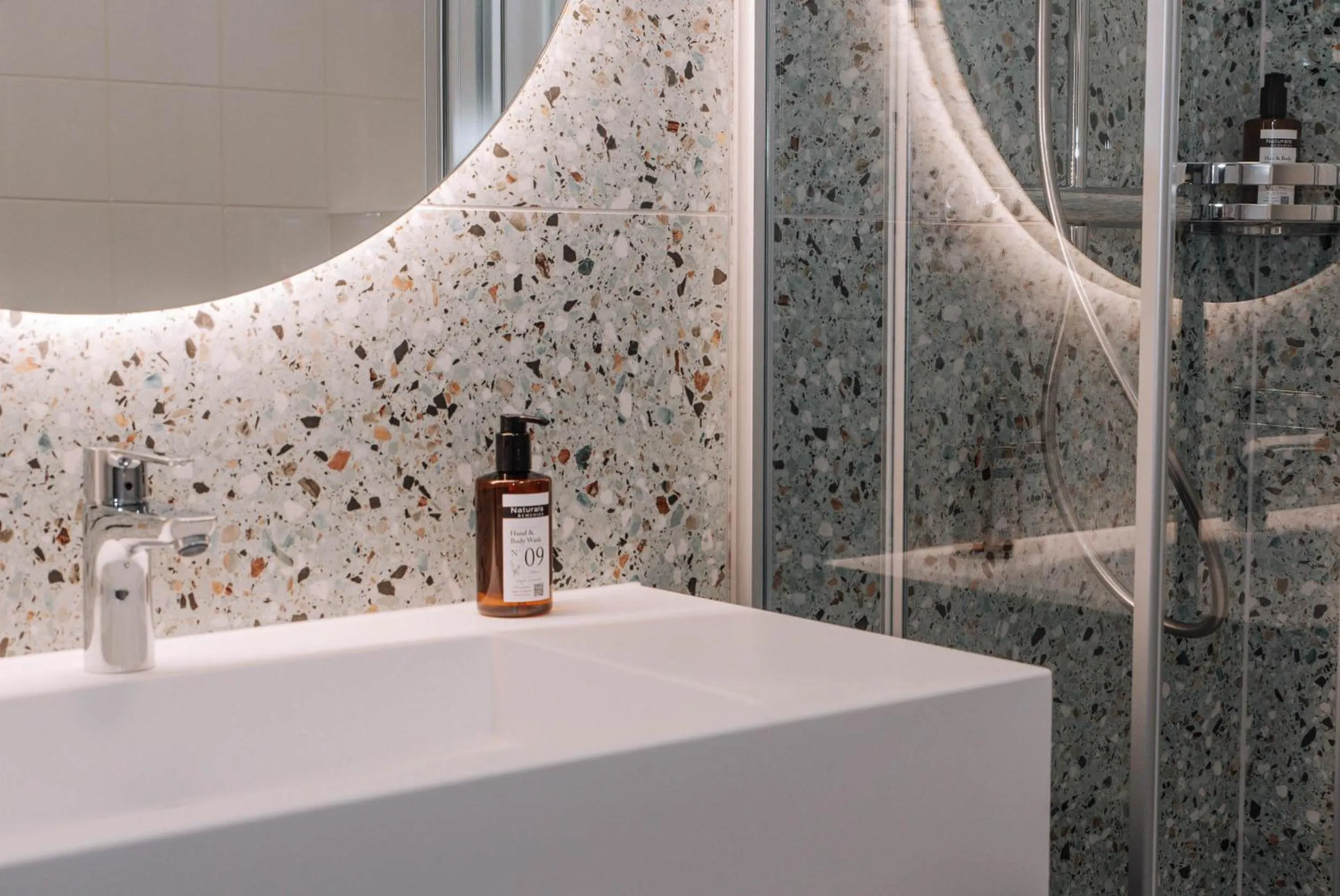 Bathroom in HEINhotel vienna airport