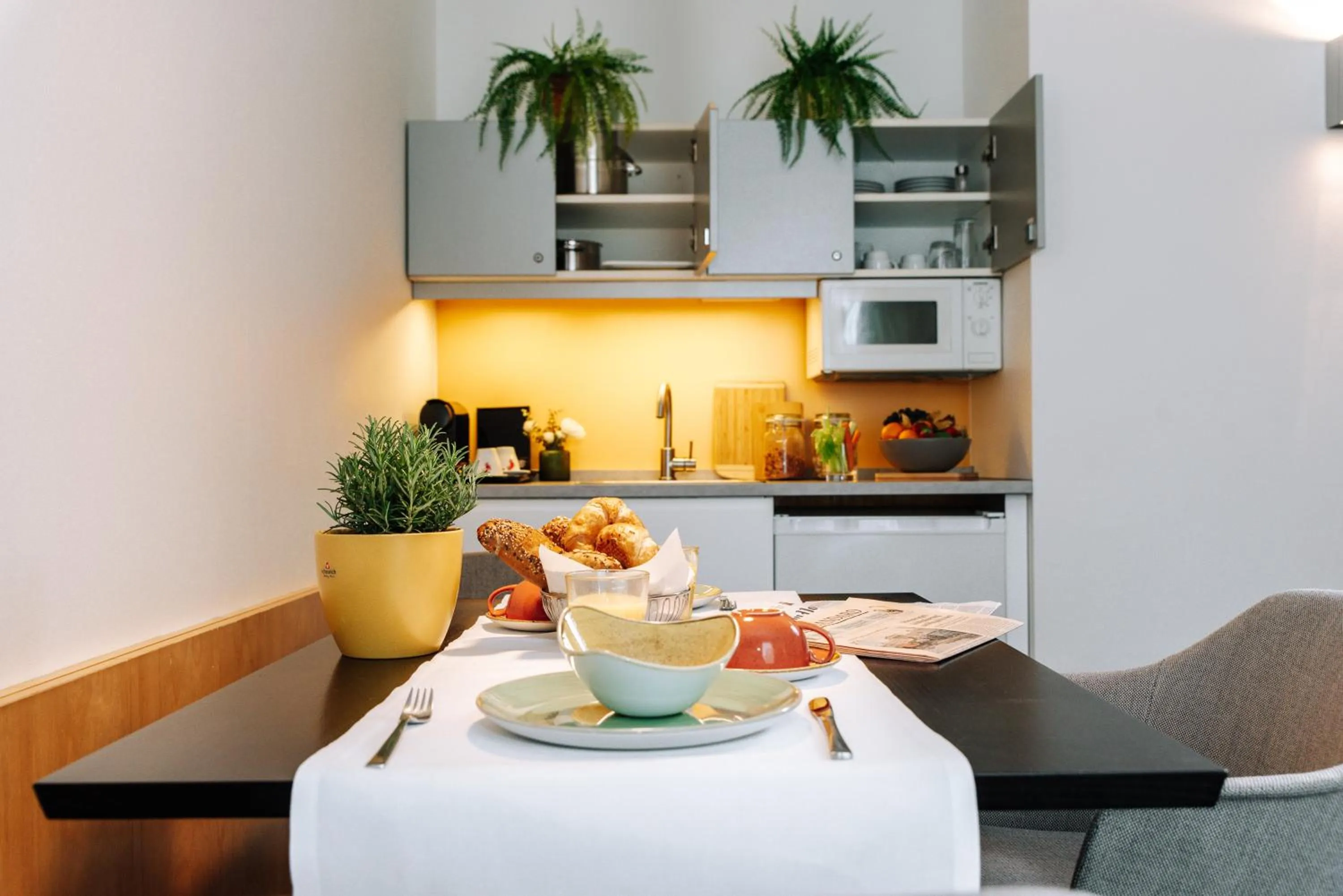 kitchen in HEINhotel vienna airport