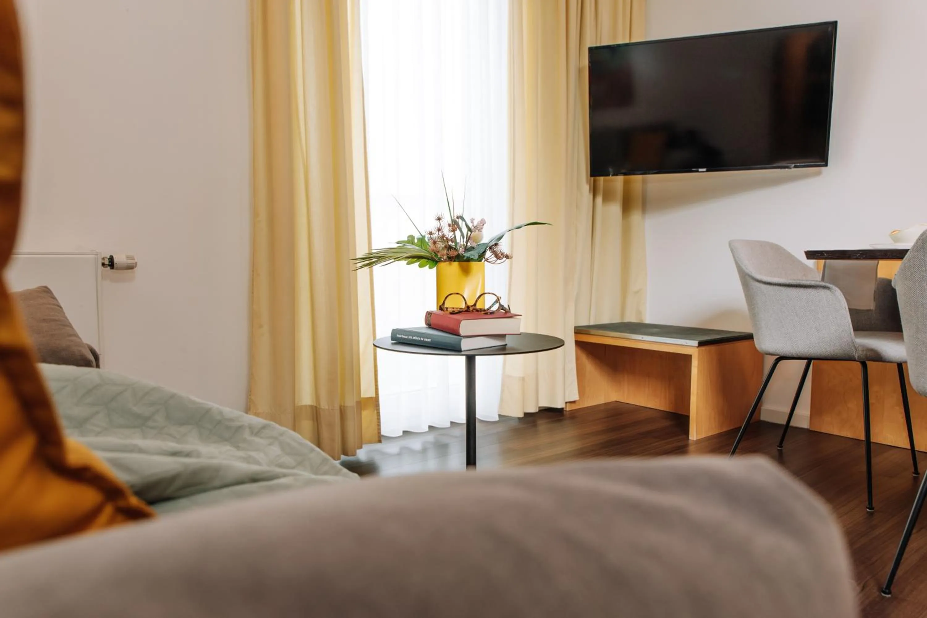 Living room in HEINhotel vienna airport