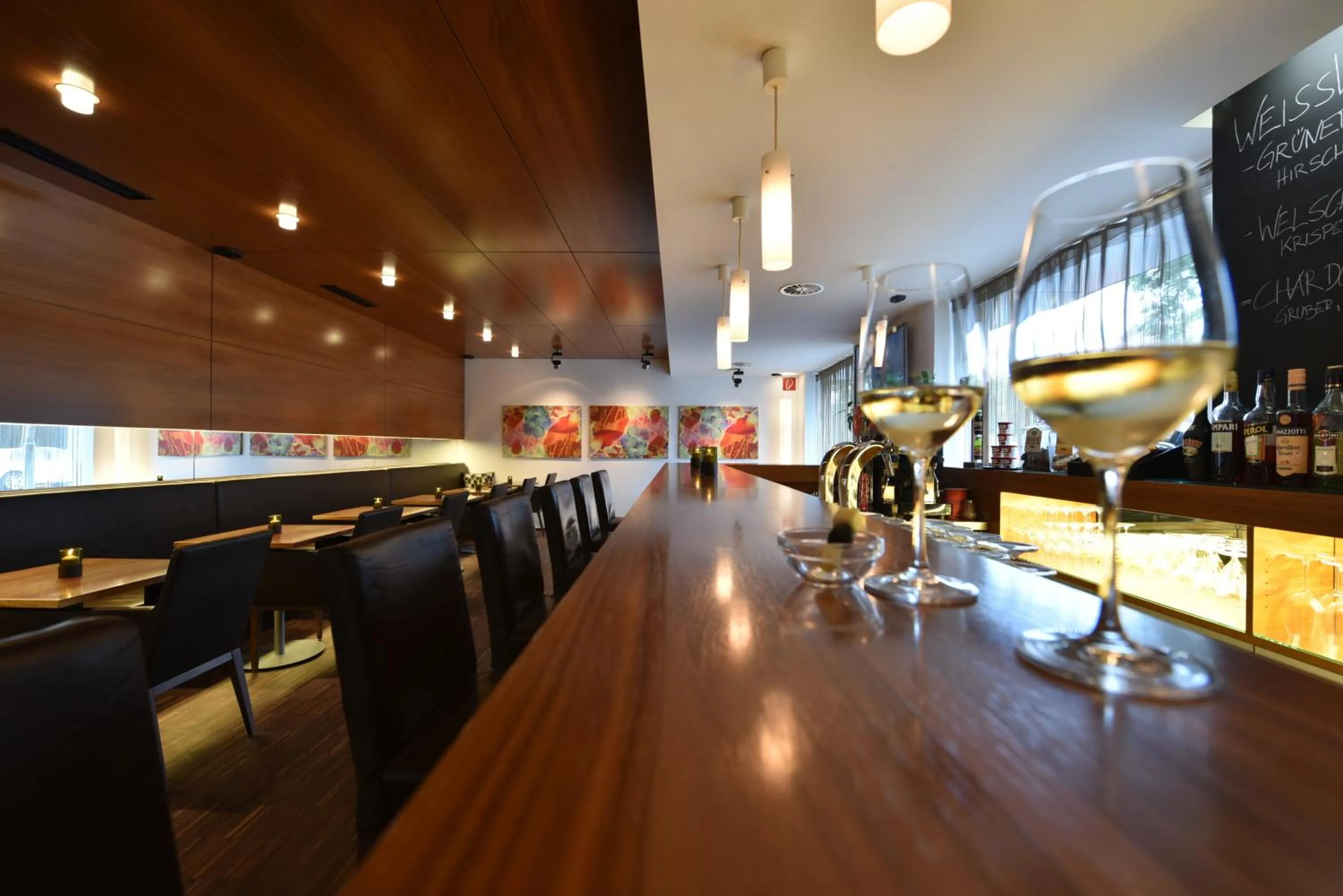 Lounge or bar in HEINhotel vienna airport