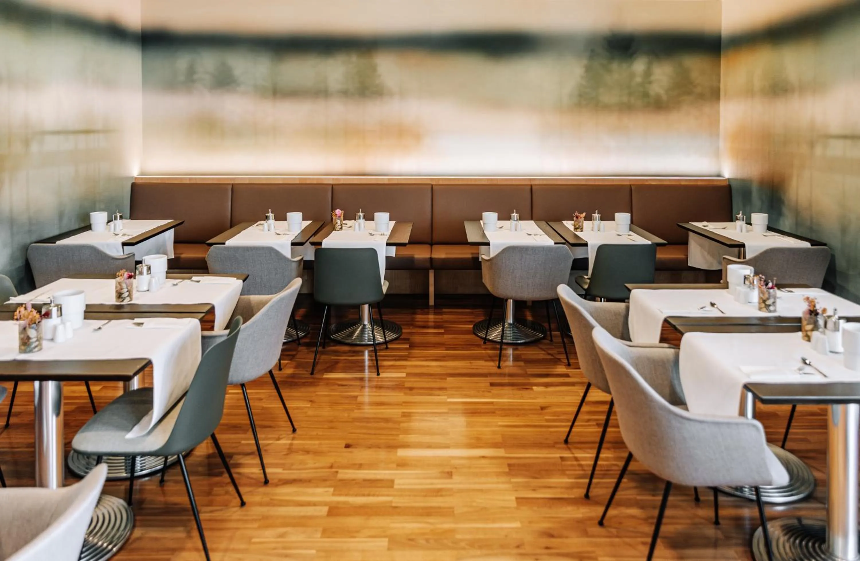 Buffet breakfast in HEINhotel vienna airport