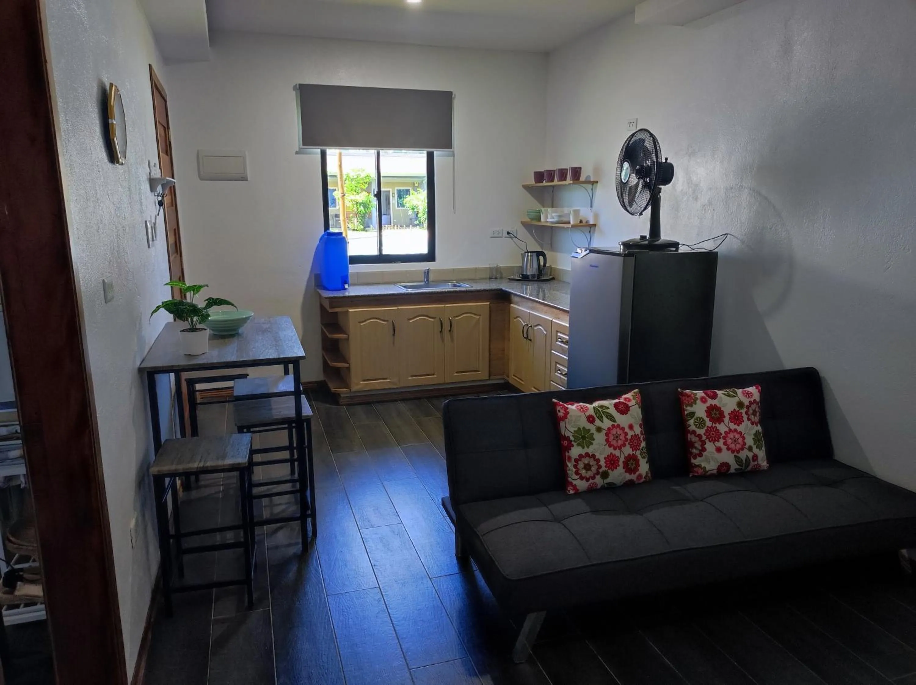 Seating area in Hidden Lagoon Resort