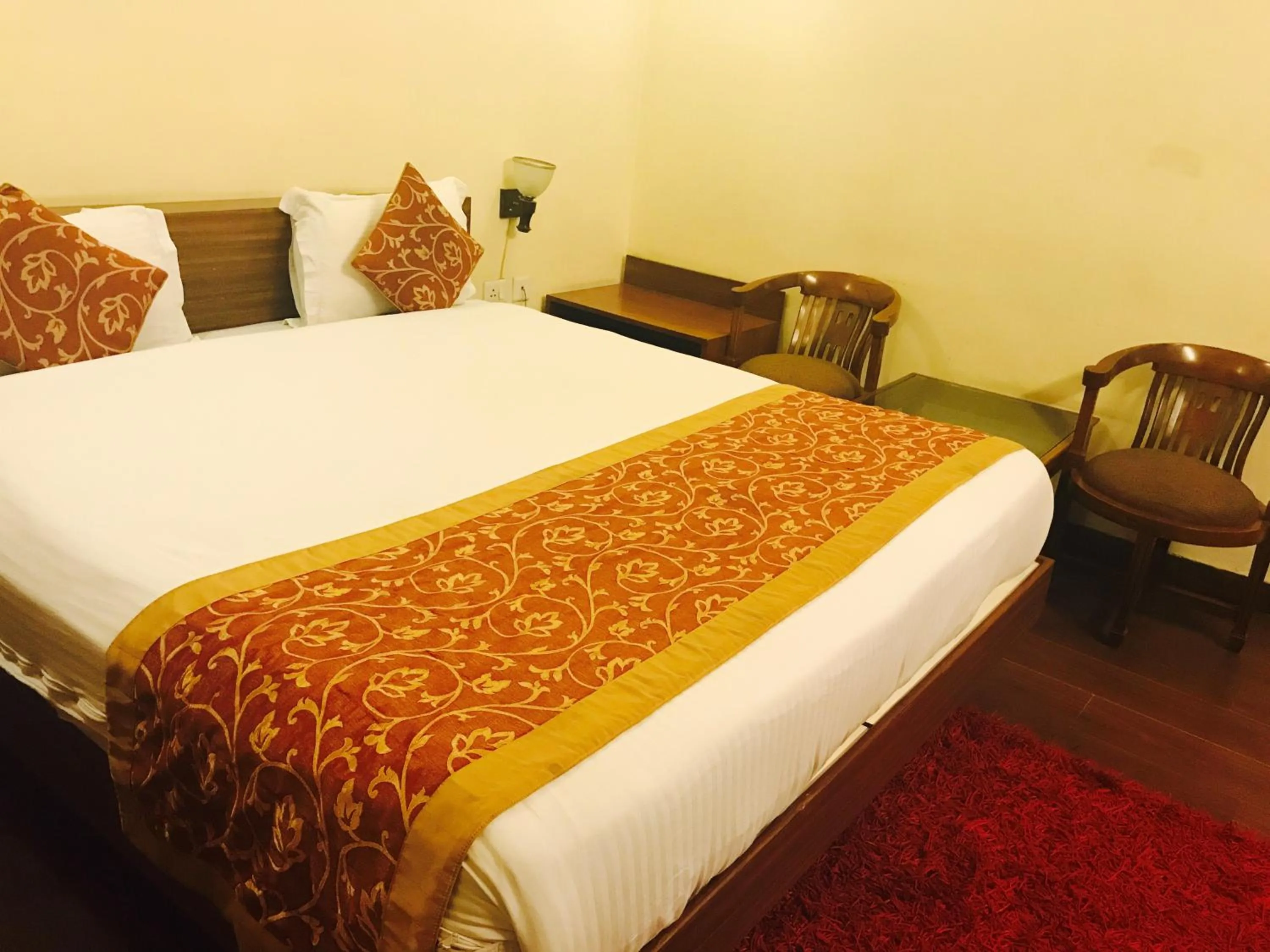 Bed in Skylink Suites Bed & Breakfast