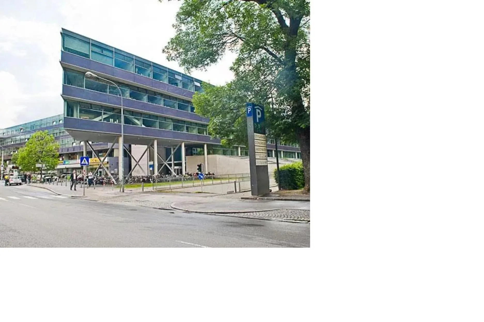 Parking in Hotel Grauer Bär