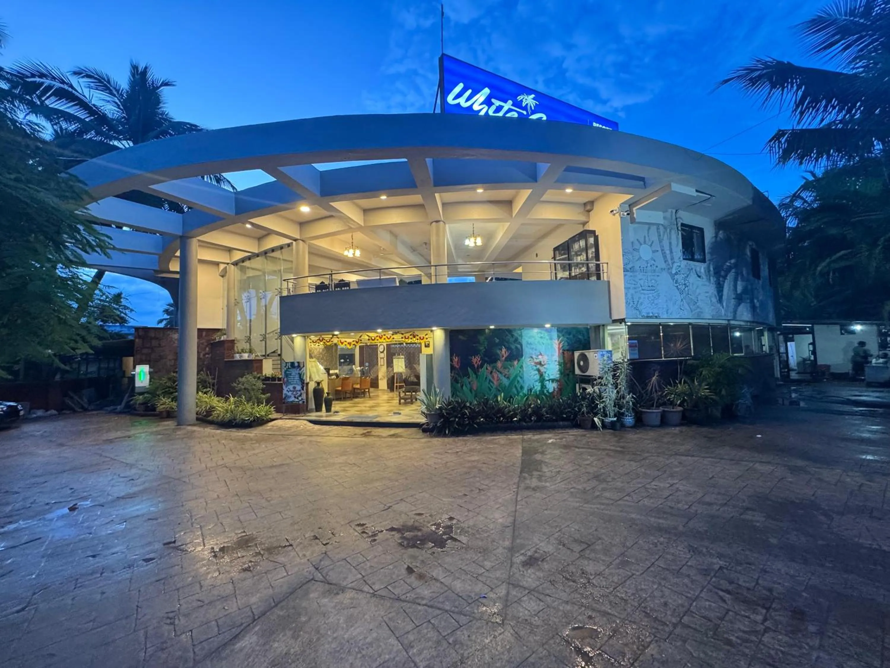 Property building in White Sands Resort & Spa