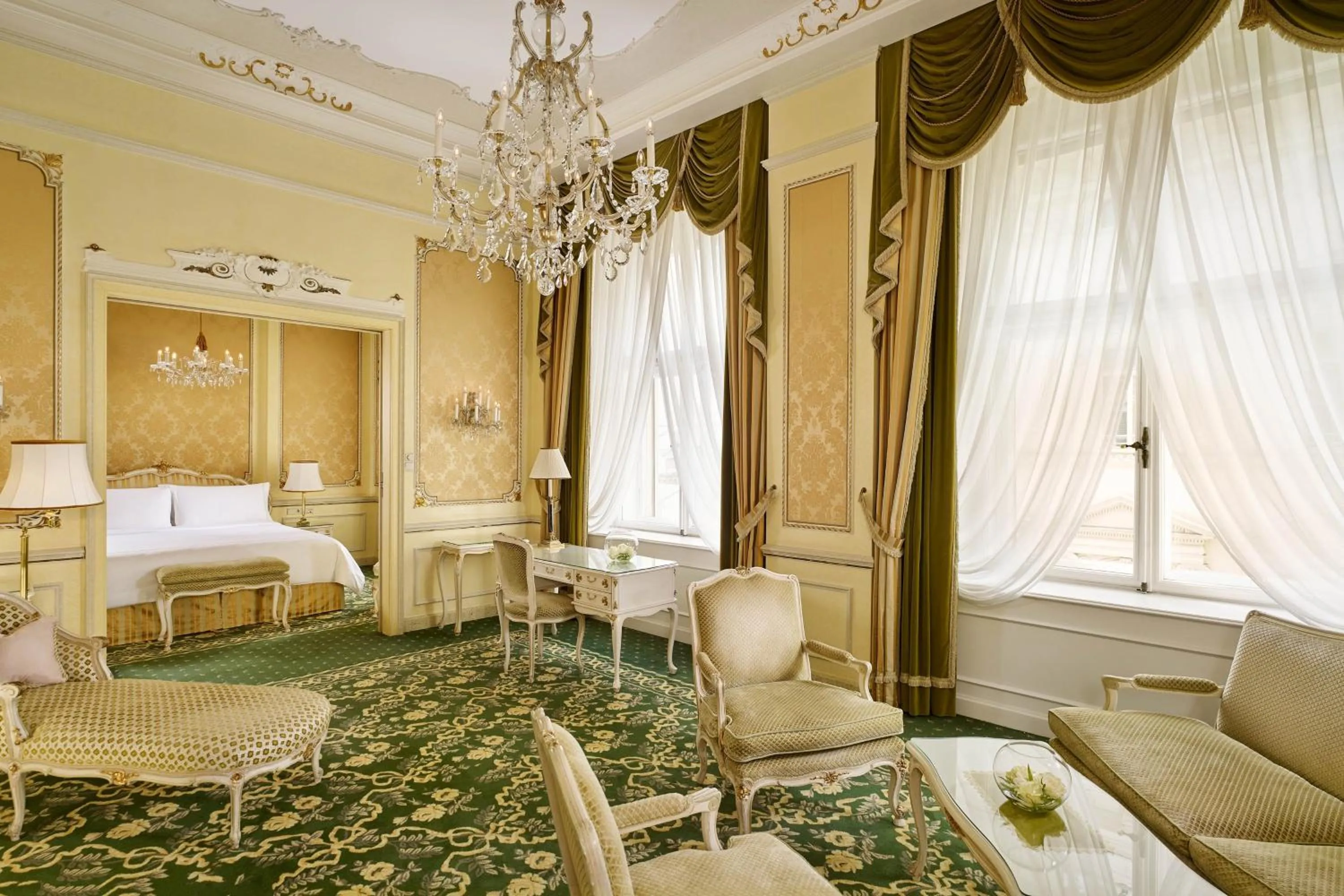 Living room, Bed in Hotel Imperial, a Luxury Collection Hotel, Vienna