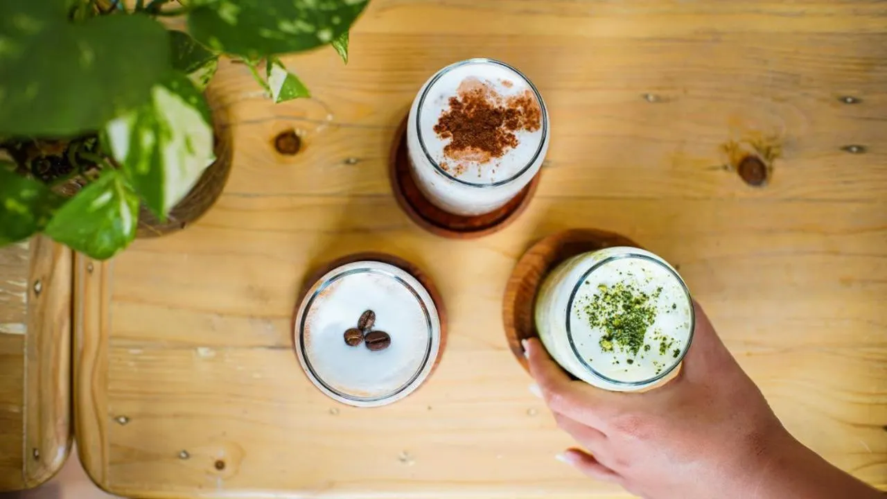 Restaurant/places to eat in Guest House 555 NKI