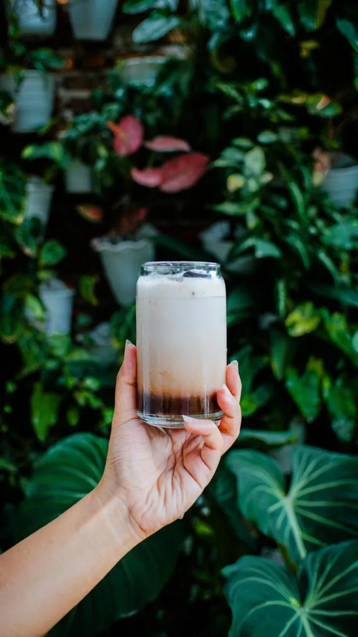 Restaurant/places to eat in Guest House 555 NKI