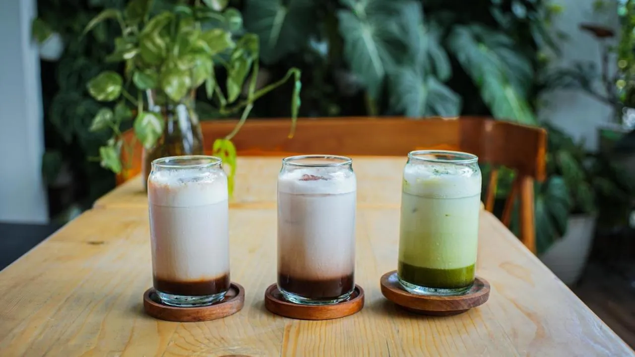 Restaurant/places to eat in Guest House 555 NKI