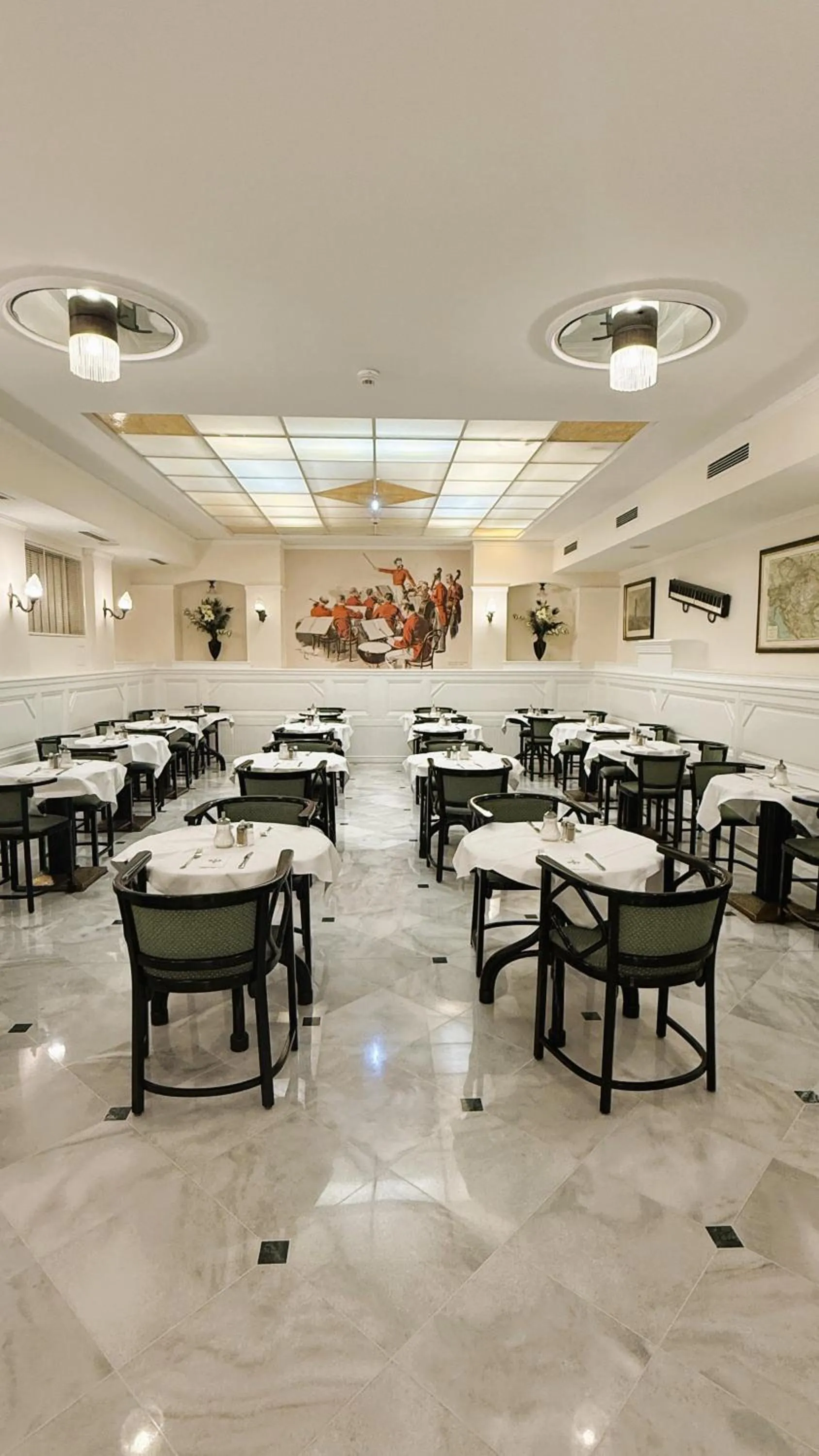 Breakfast in Hotel Johann Strauss