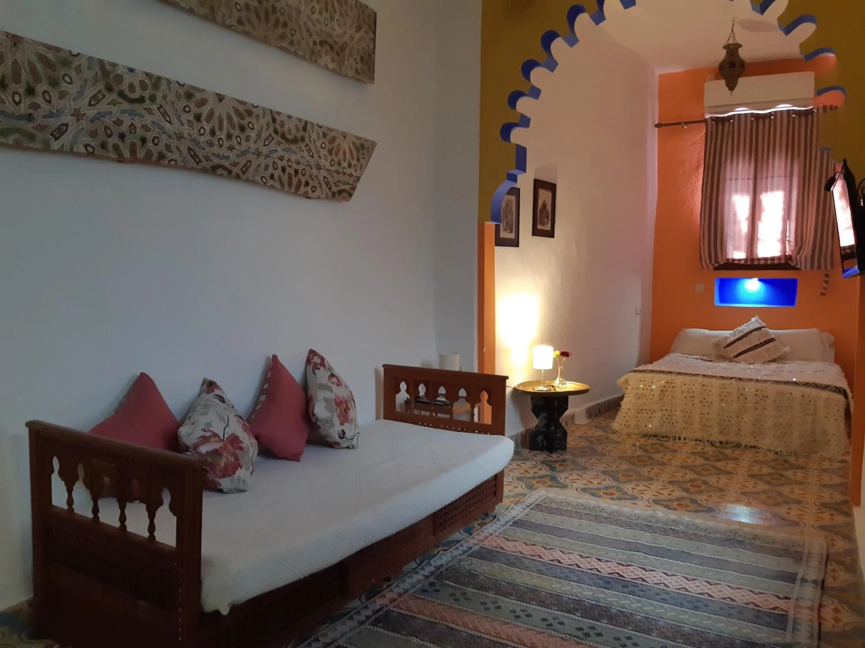 Decorative detail, Bed in Hotel Casa Miguel