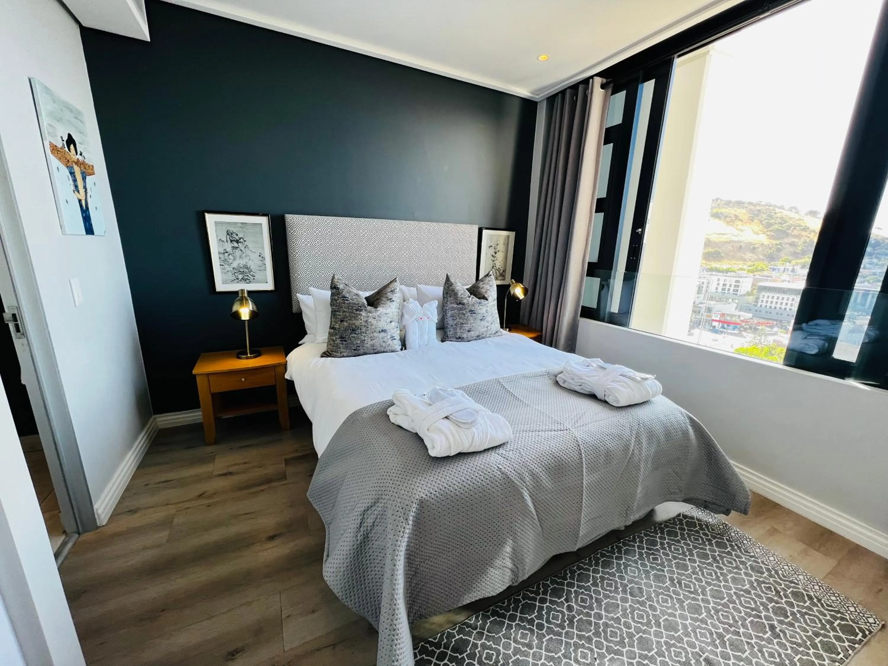 Photo of the whole room, Bed in Urban Elephant 16 On Bree