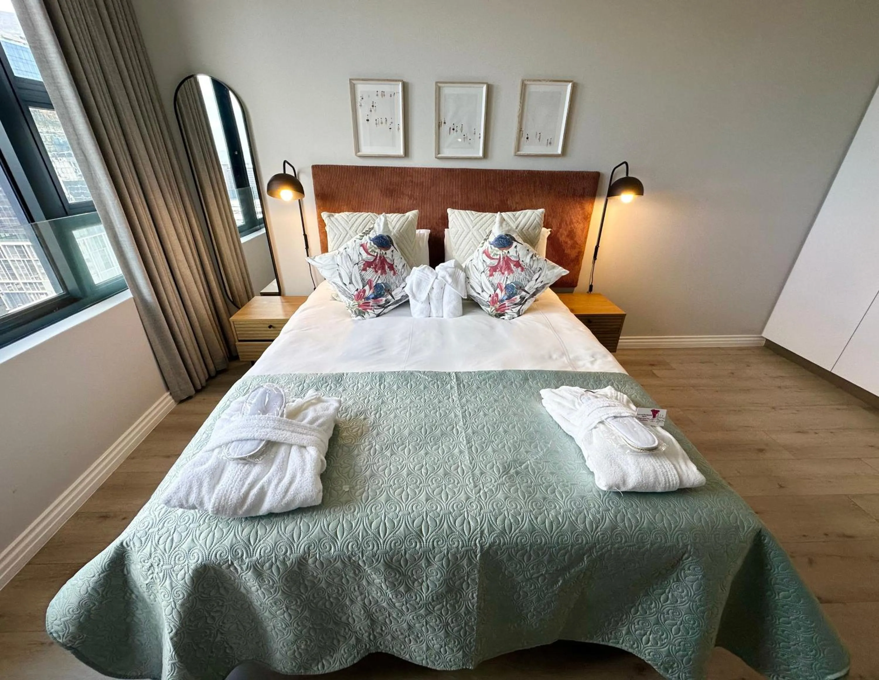 Bed in Urban Elephant 16 On Bree