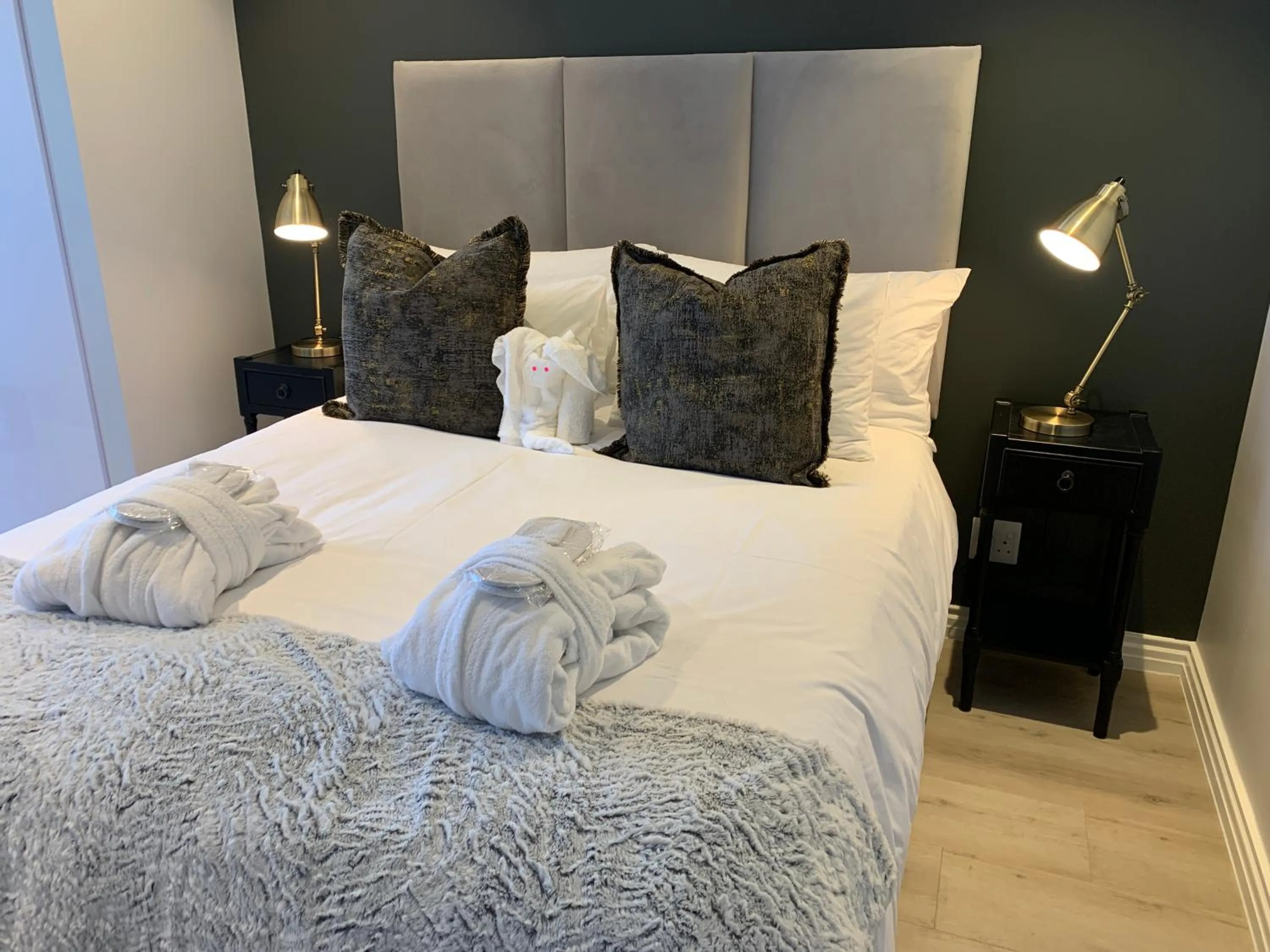 Bedroom, Bed in Urban Elephant 16 On Bree