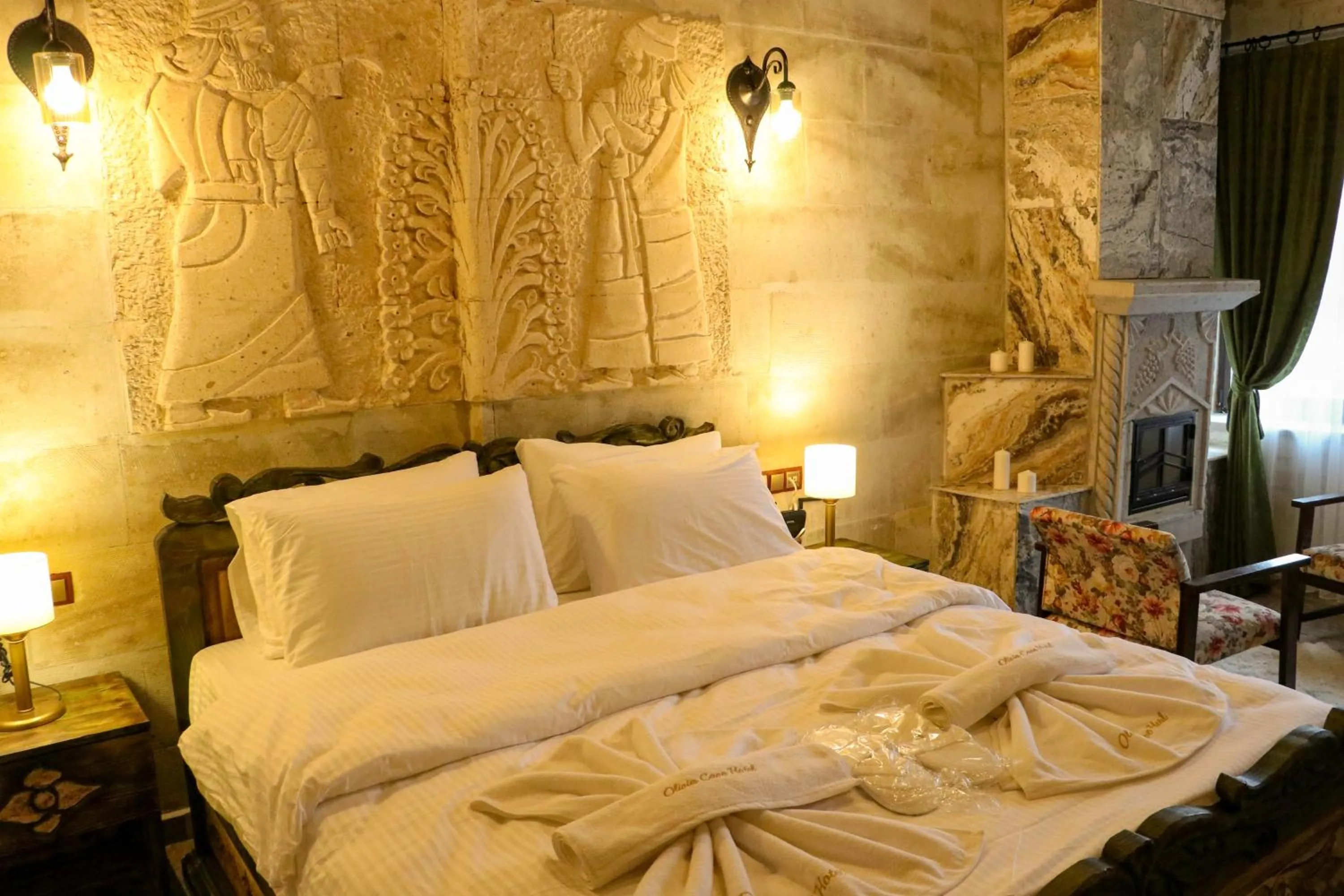Bed in Olivia Cave Hotel