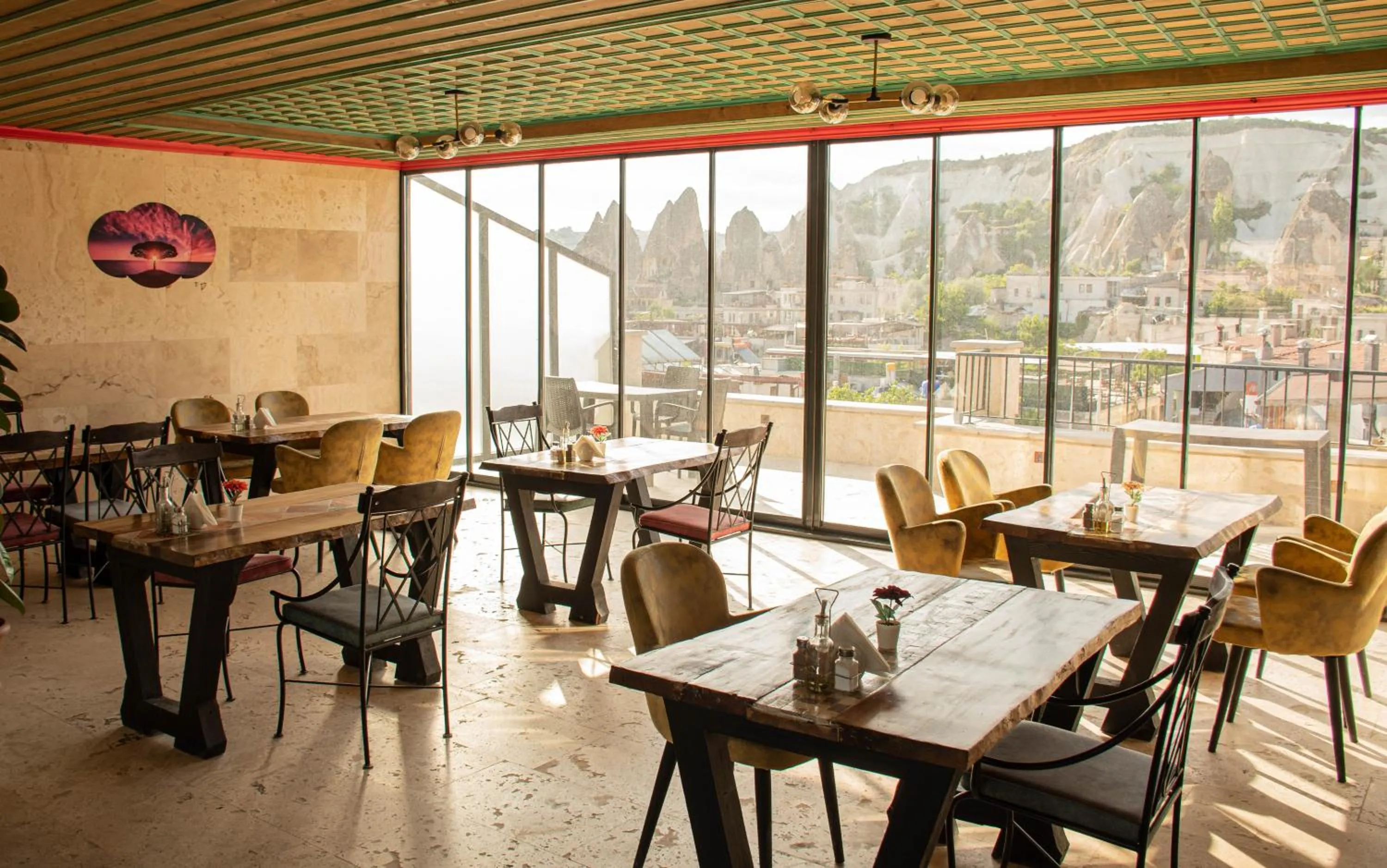 Restaurant/places to eat in Olivia Cave Hotel