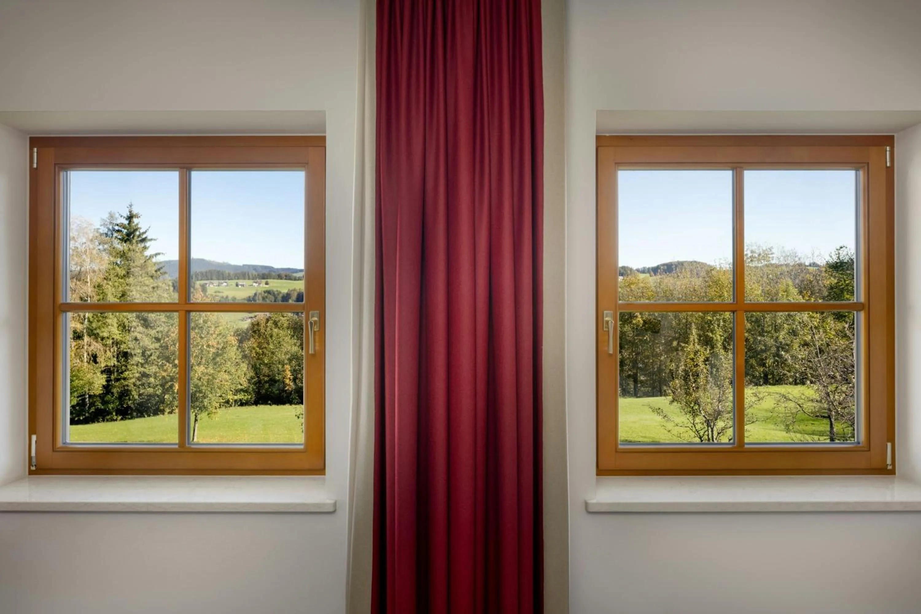 Photo of the whole room in Arabella Jagdhof Resort am Fuschlsee, a Tribute Portfolio Hotel