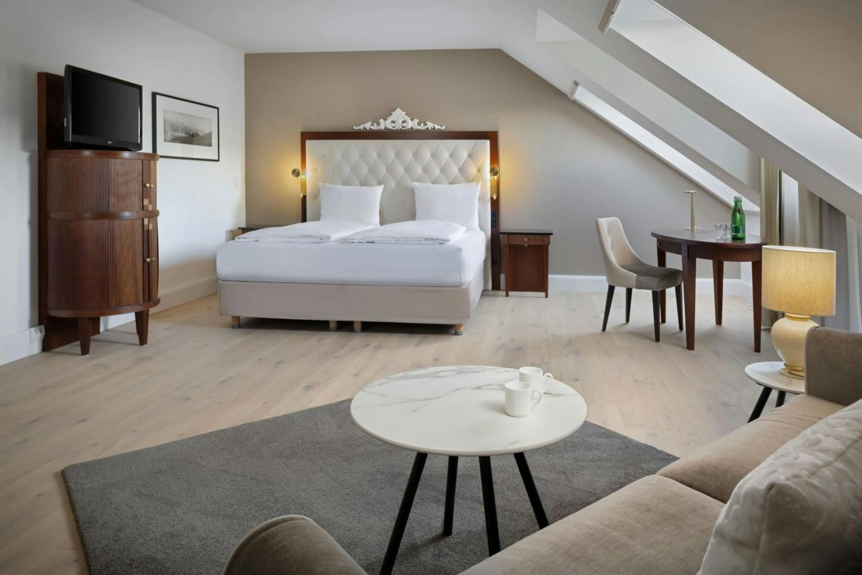 Photo of the whole room, Bed in Arabella Jagdhof Resort am Fuschlsee, a Tribute Portfolio Hotel