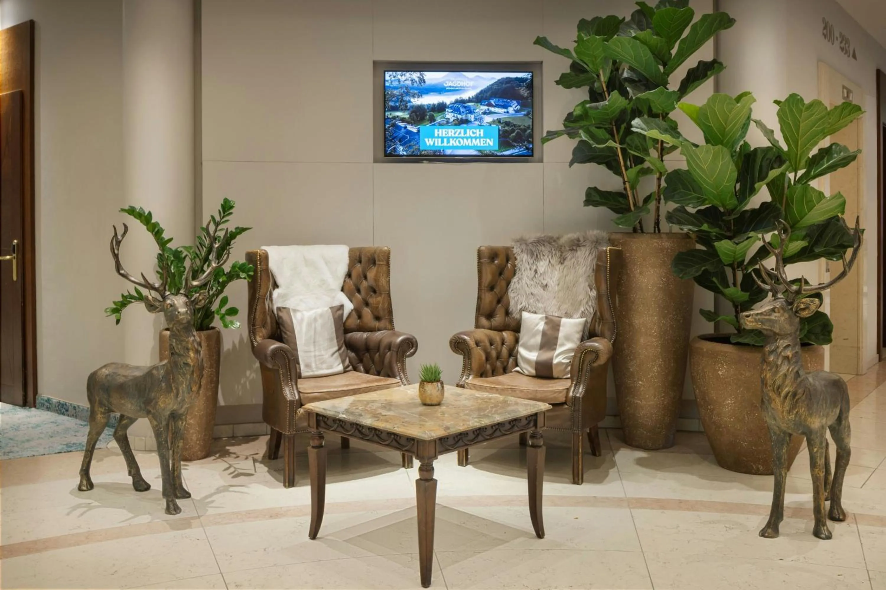 Lobby or reception in Arabella Jagdhof Resort am Fuschlsee, a Tribute Portfolio Hotel