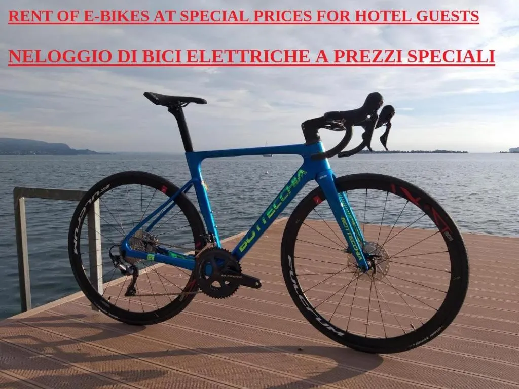Cycling in Bike Hotel Touring Gardone Riviera & Wellness