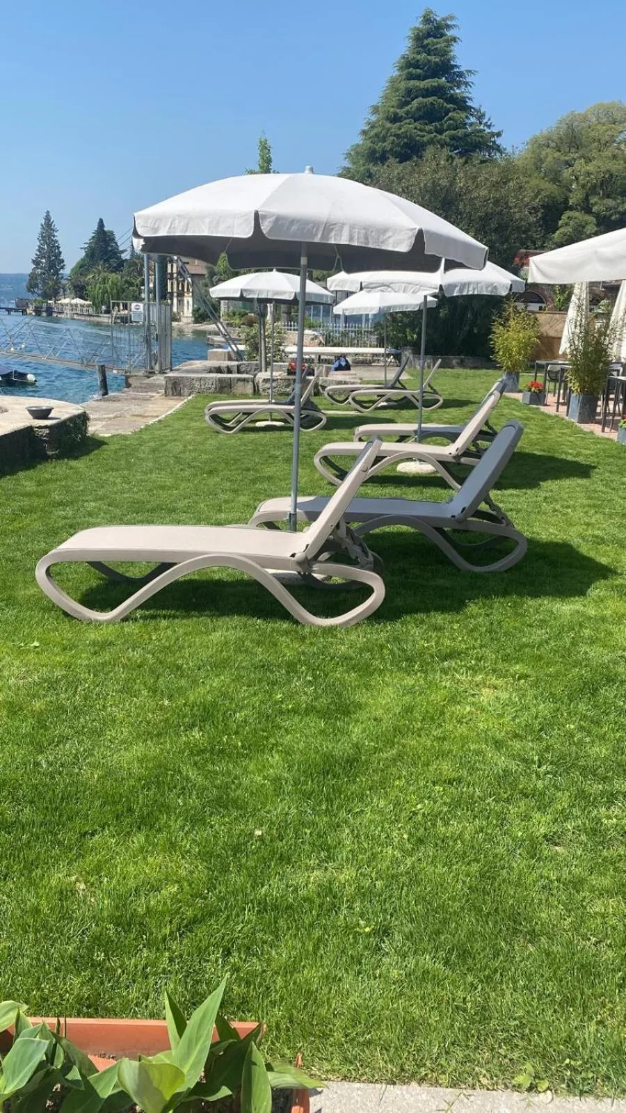 Beach in Bike Hotel Touring Gardone Riviera & Wellness