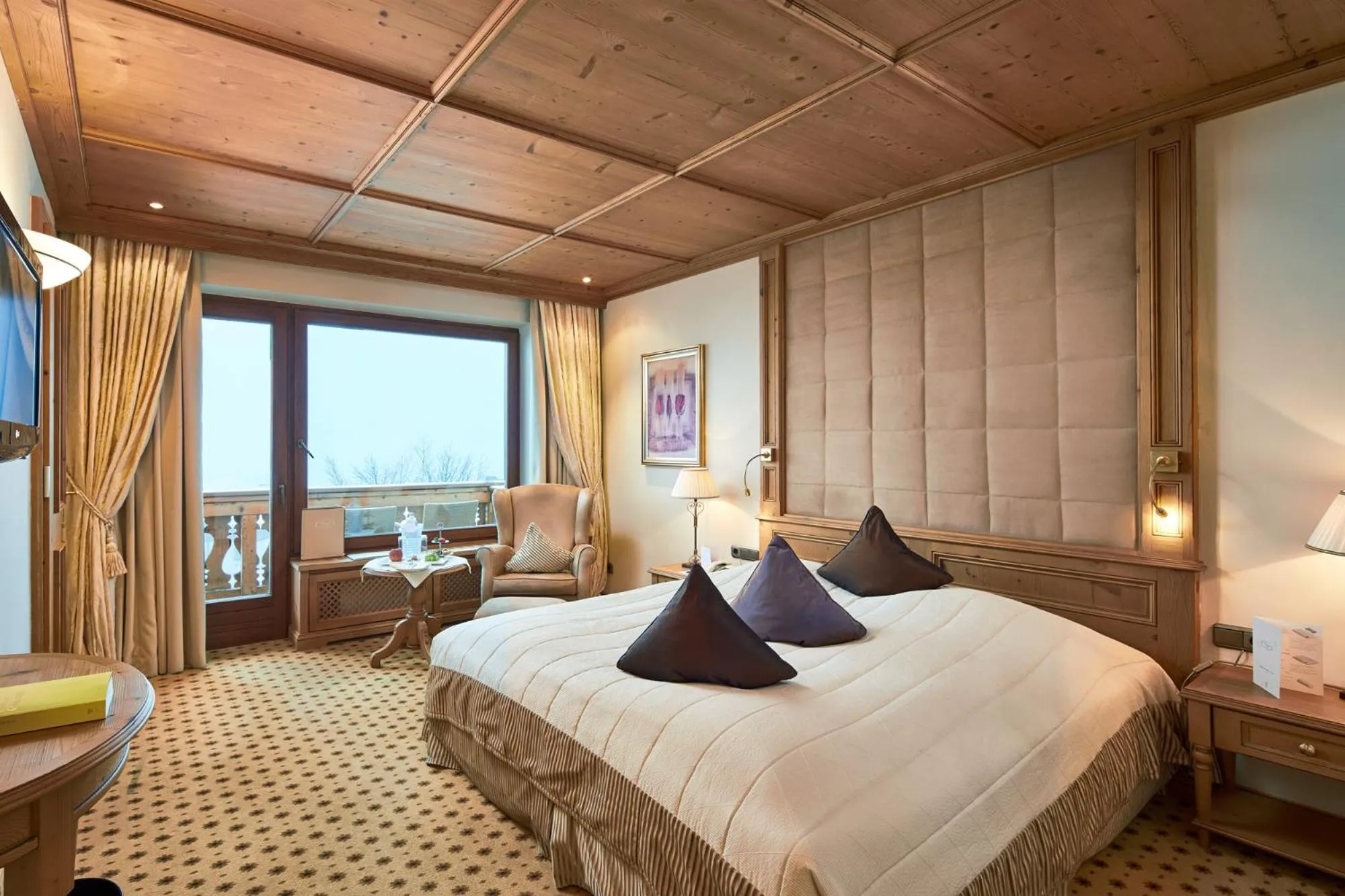 Photo of the whole room, Bed in Hotel Singer – Relais & Châteaux