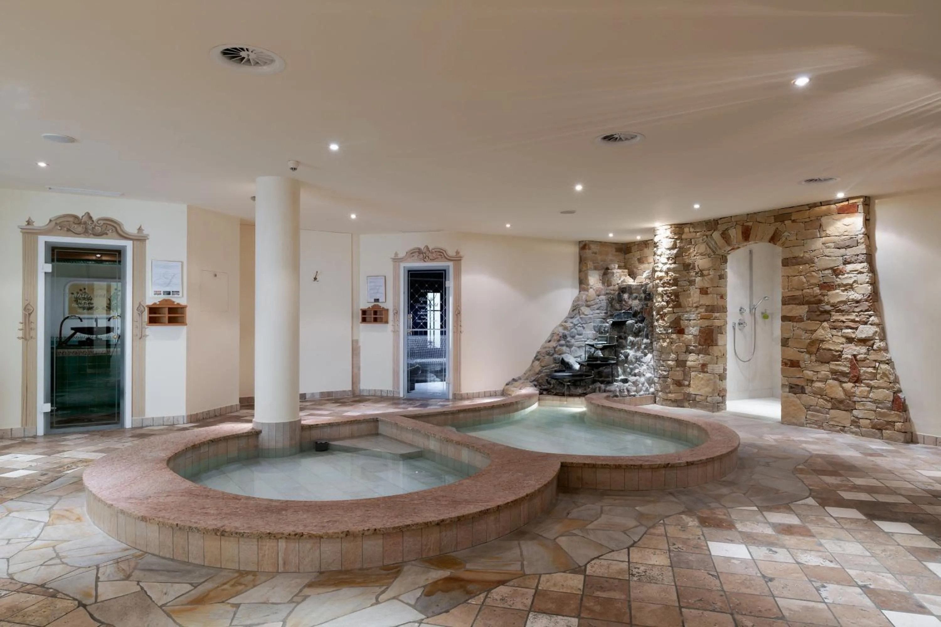 Spa and wellness centre/facilities in Hotel Singer – Relais & Châteaux