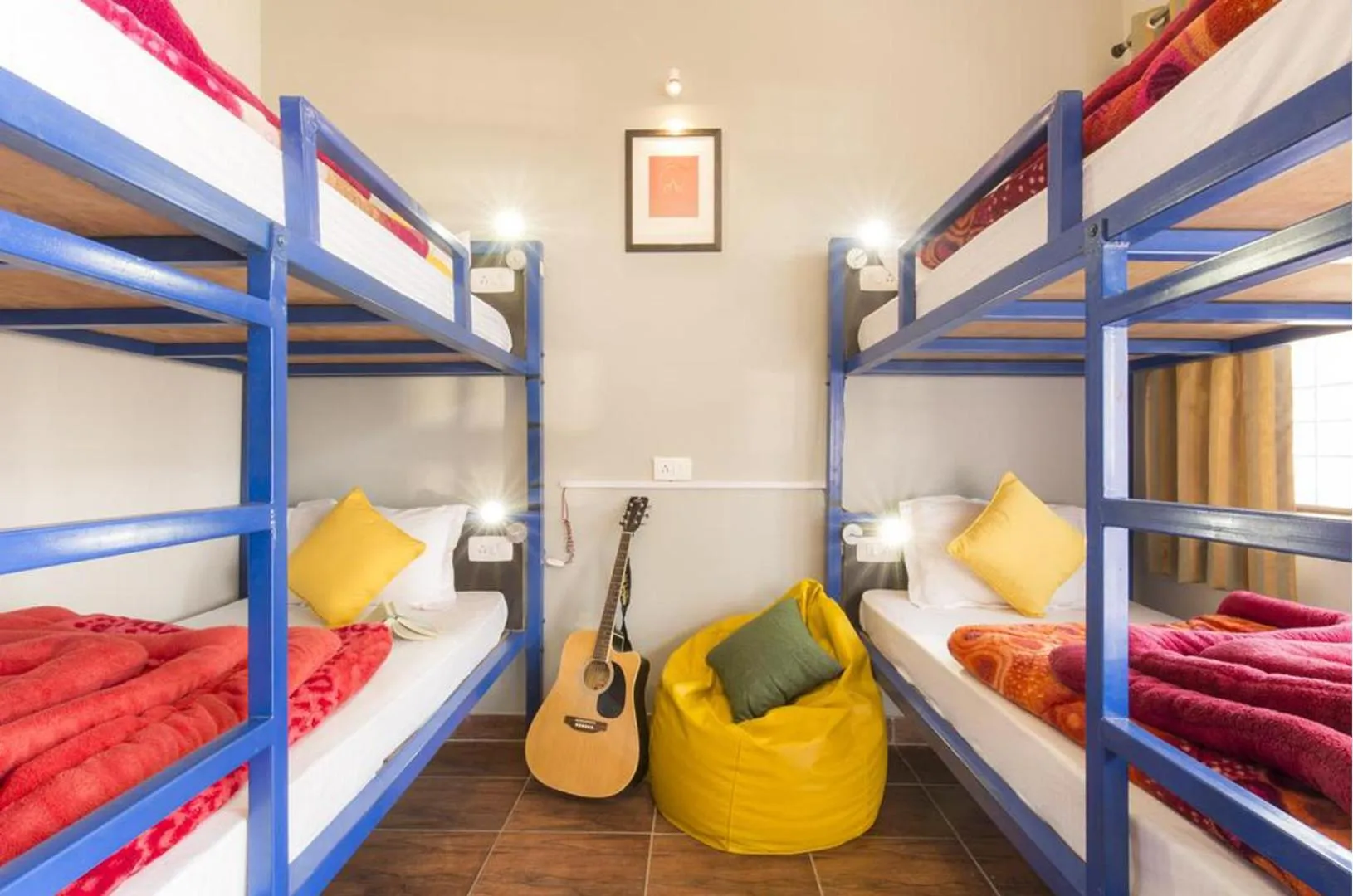 bunk bed, Bed in The Trippy Tribe