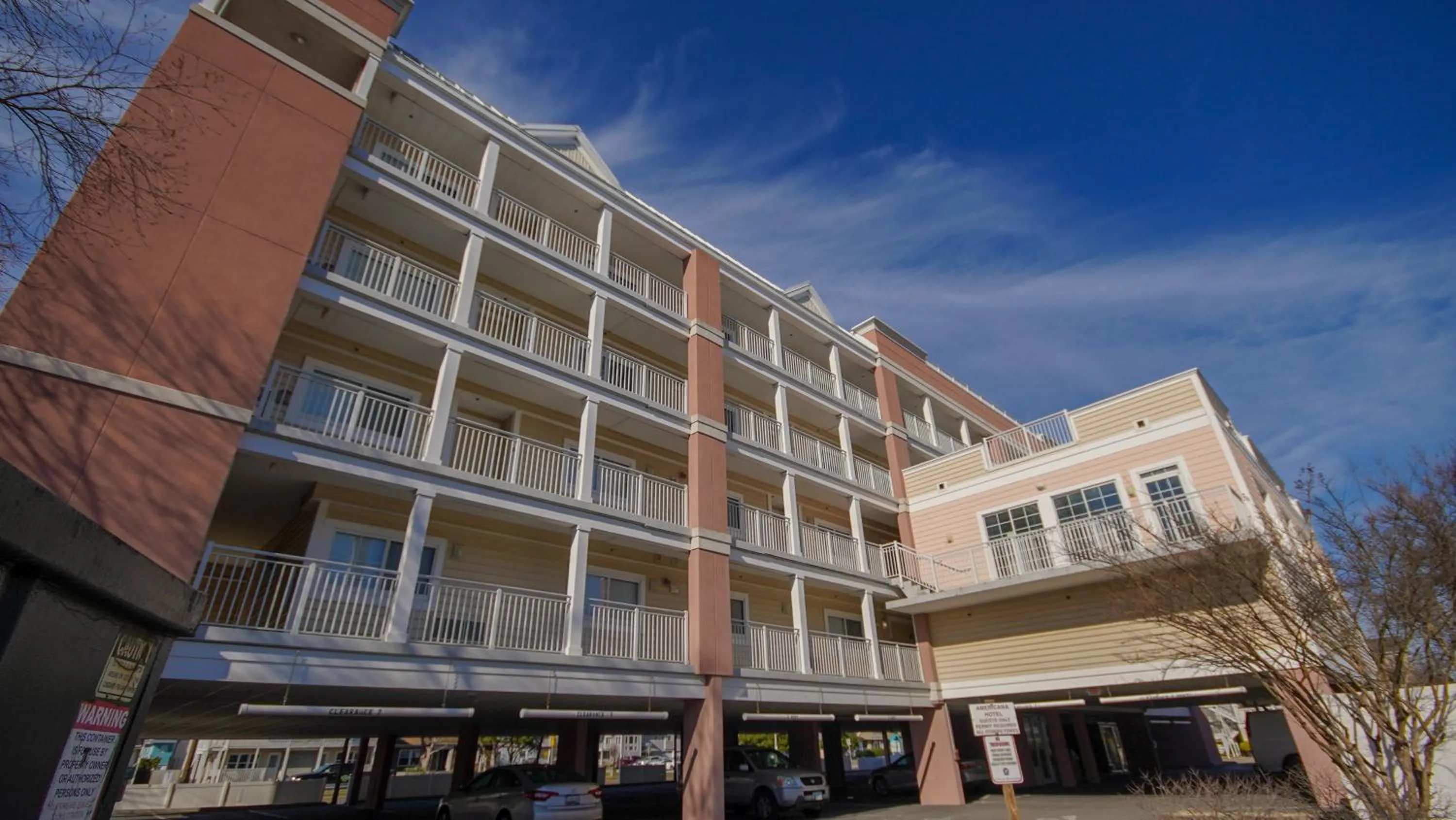 Property building in Americana Condos 10th street