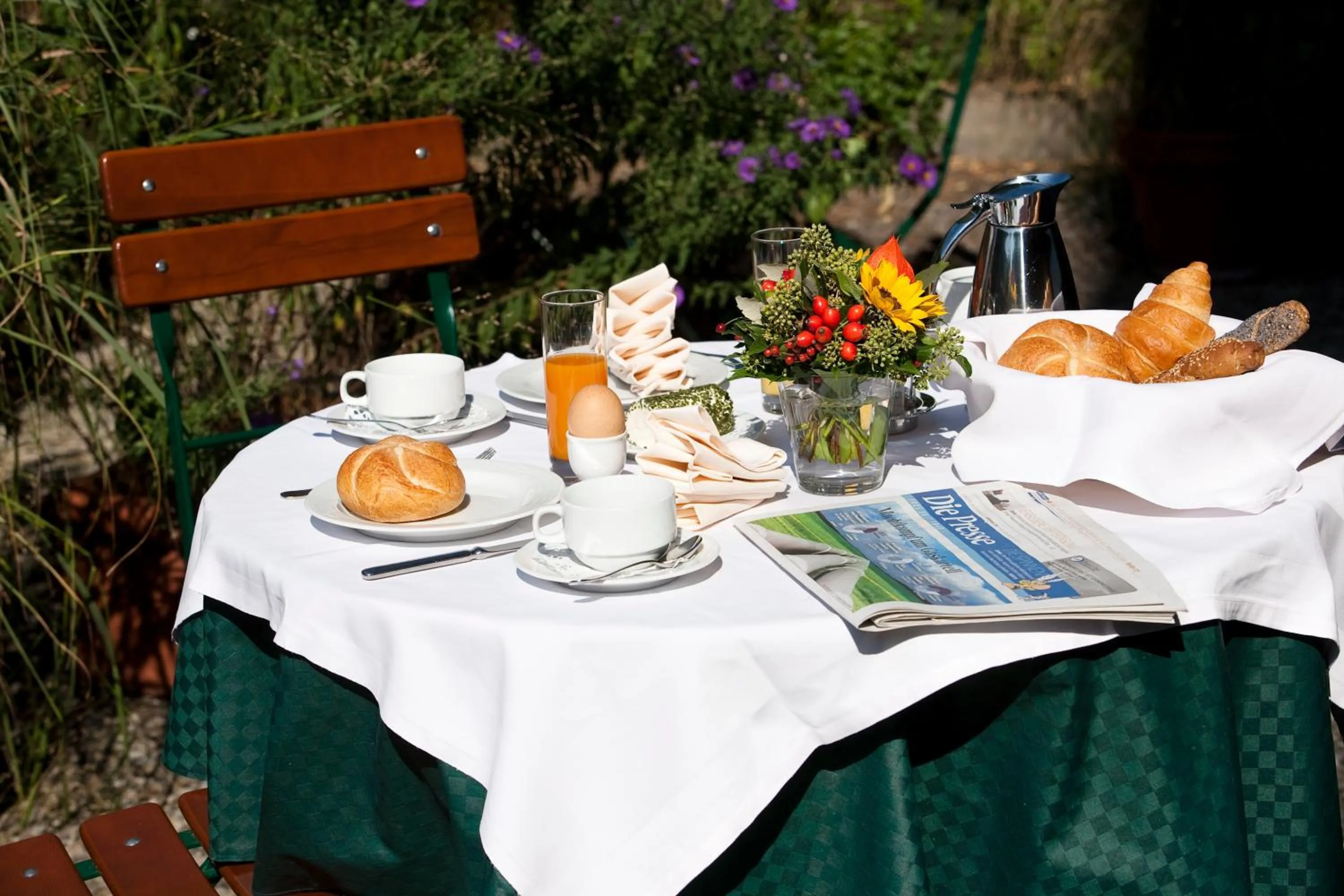 Restaurant/places to eat in Hotel Hoher Freschen