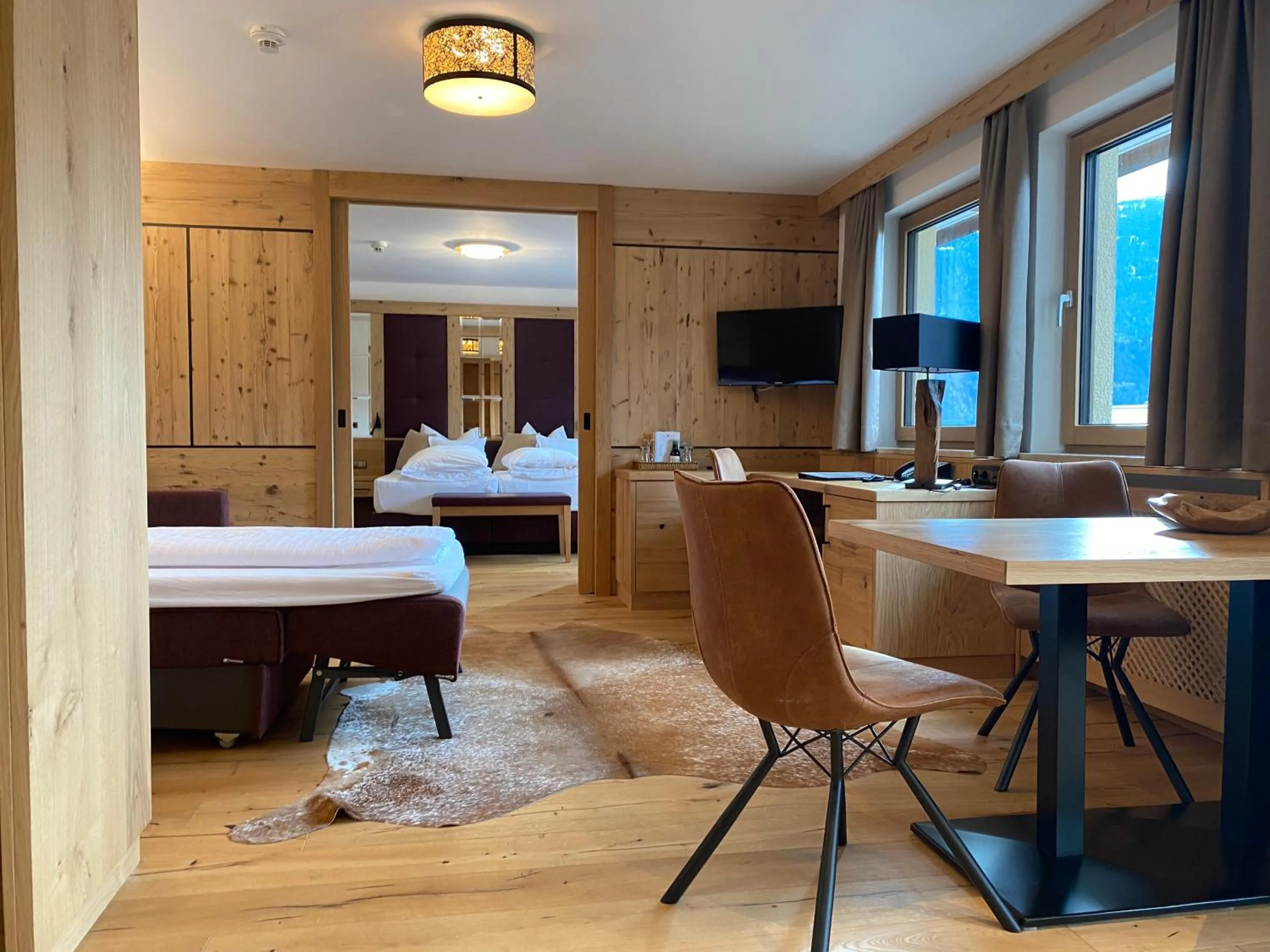 TV and multimedia in Hotel Tyrolis