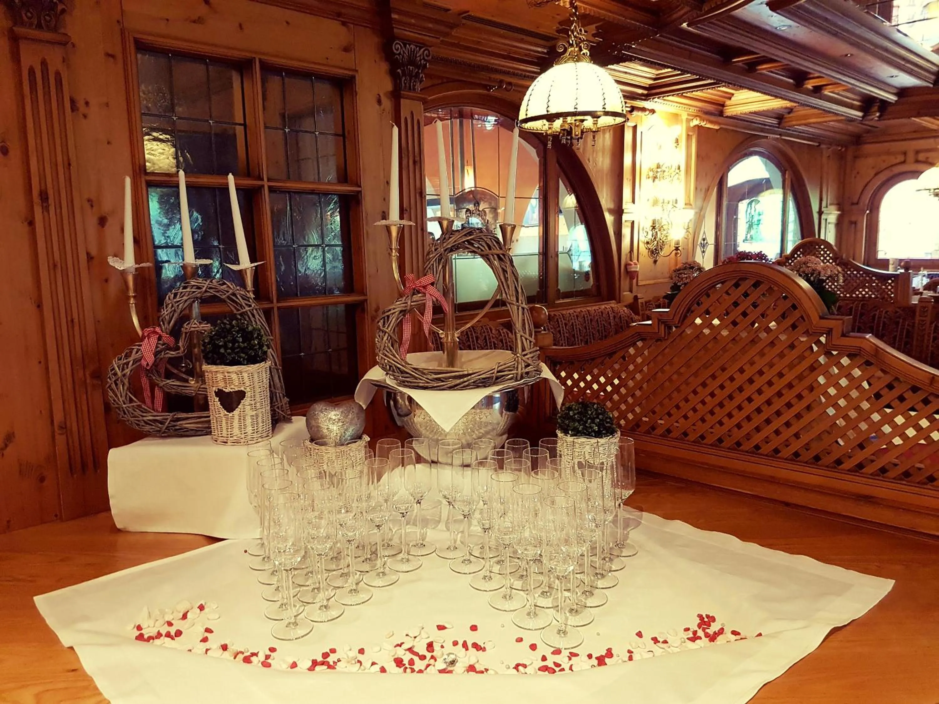 Restaurant/places to eat in Hotel Tyrolis