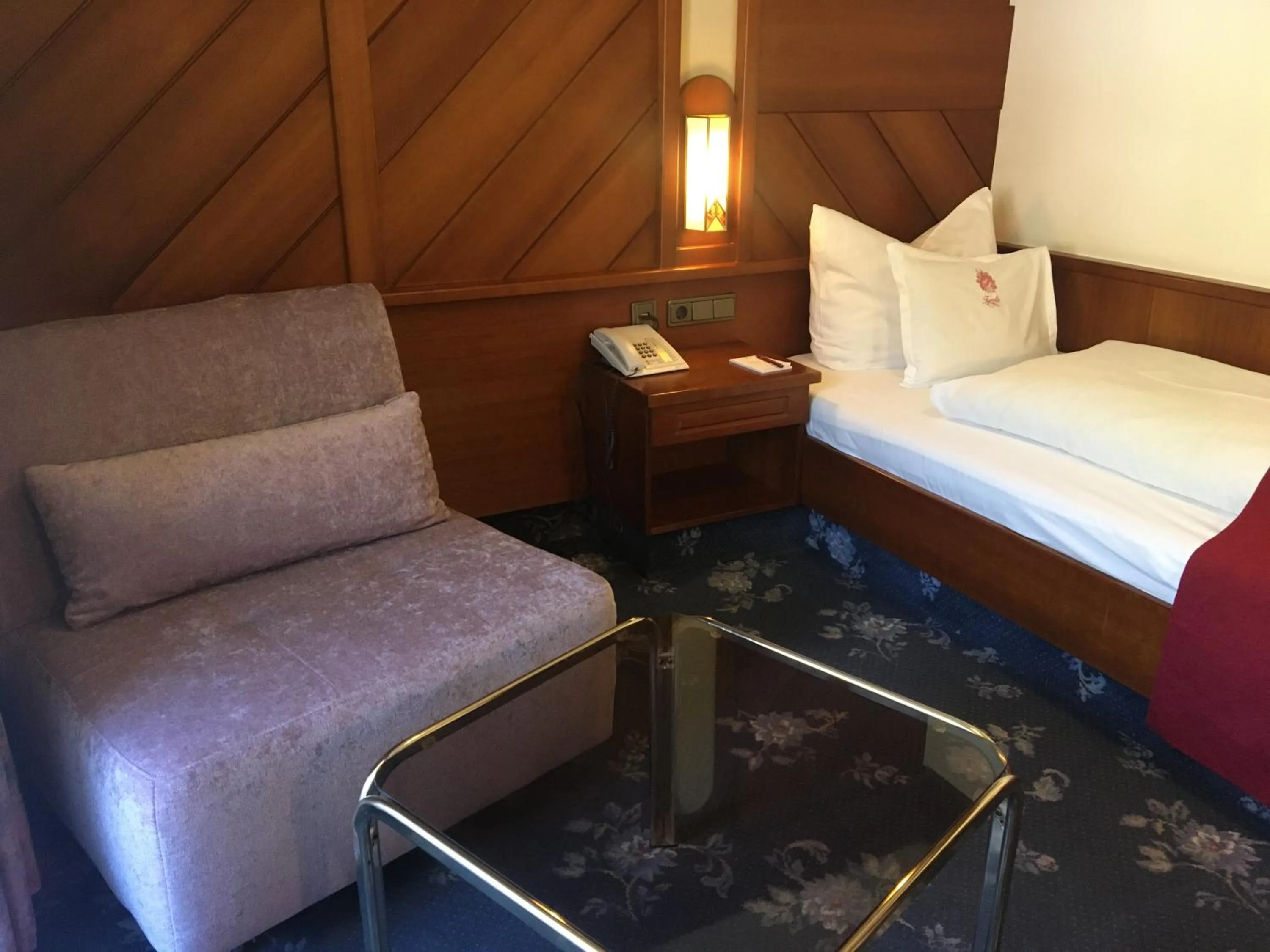 Bed in Hotel Tyrolis