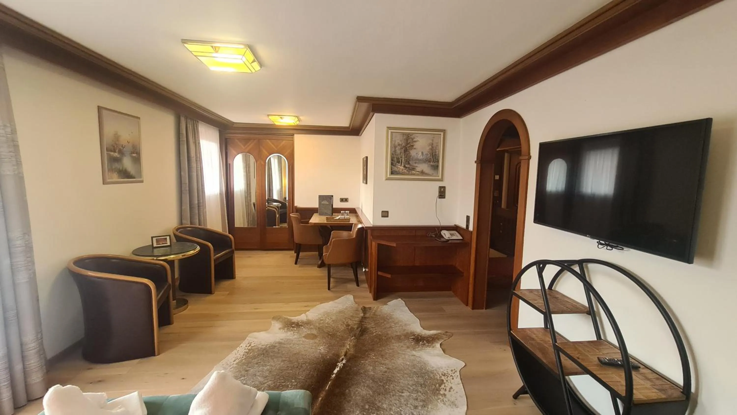 Bed in Hotel Tyrolis