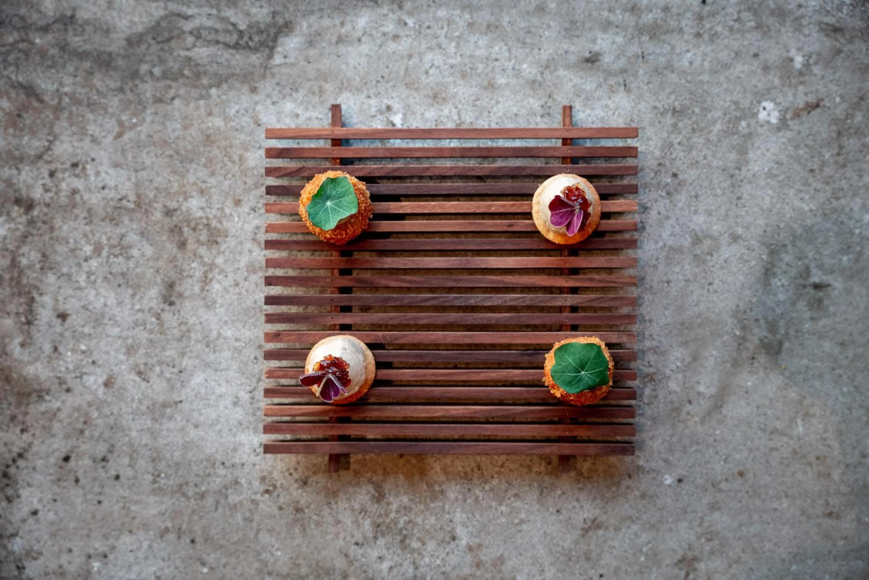 Restaurant/places to eat in Kuru Resort