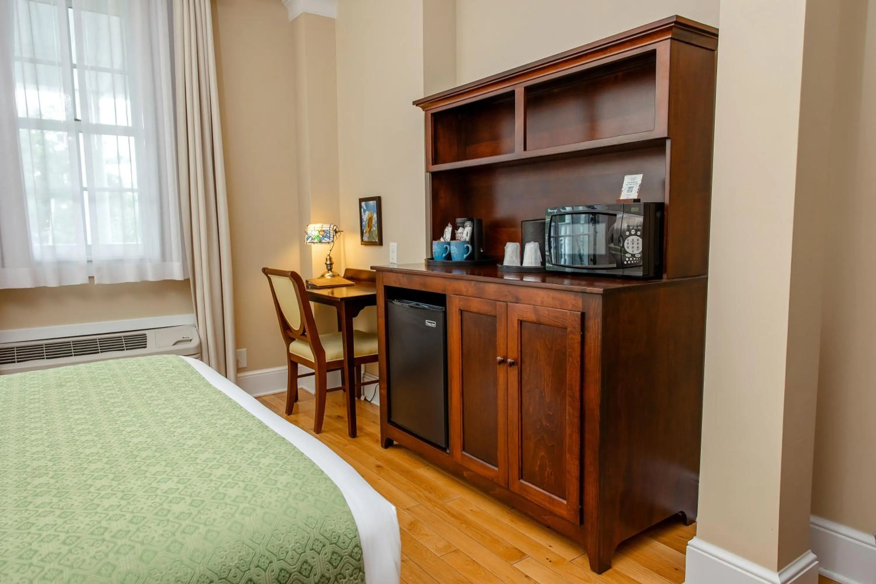 Bed in Mills Park Hotel