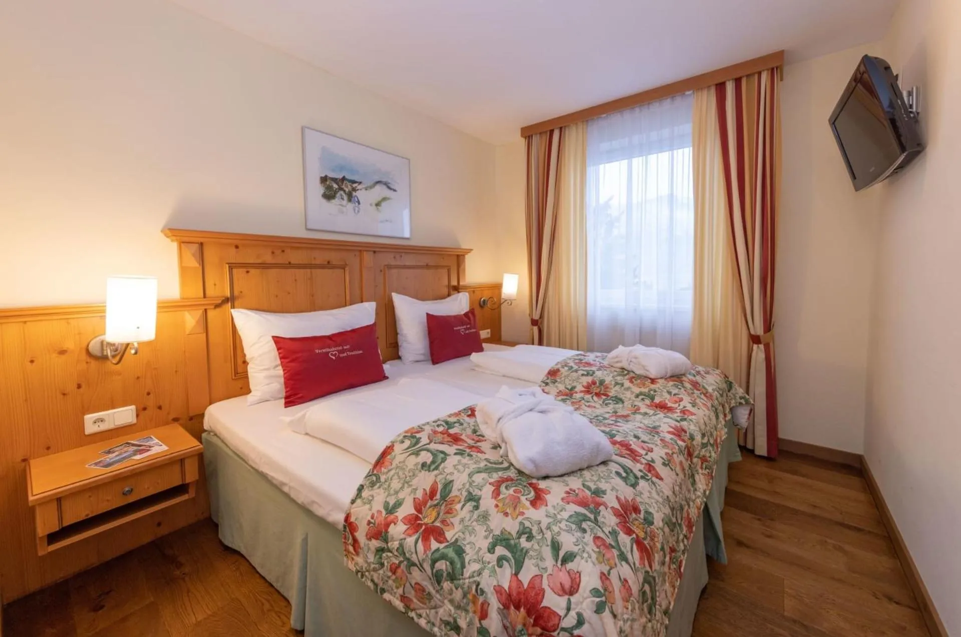 Bed in VÖTTER'S HOTEL in Kaprun am Kitzsteinhorn - Skibus direkt