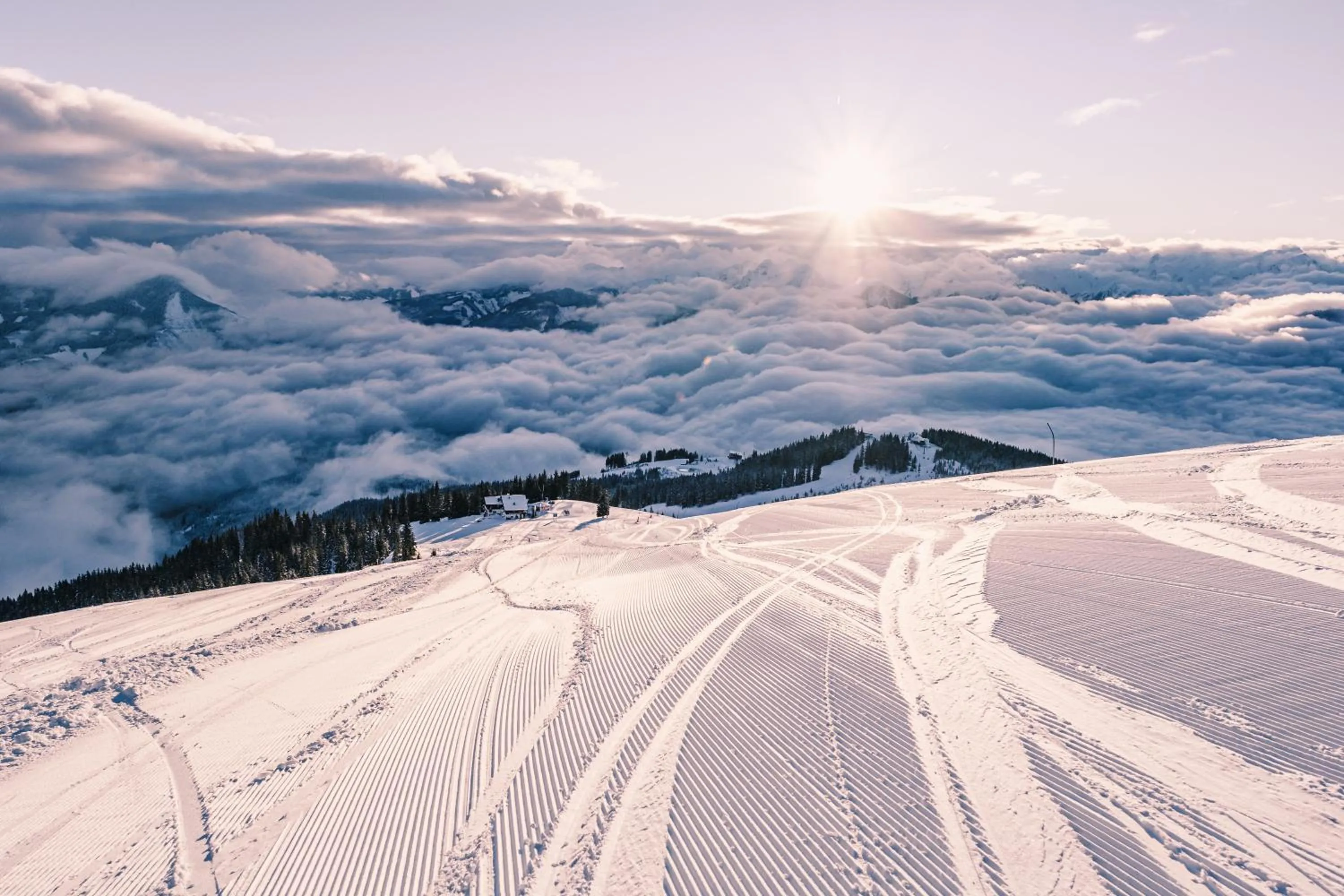 Skiing in VÖTTER'S HOTEL in Kaprun am Kitzsteinhorn - Skibus direkt
