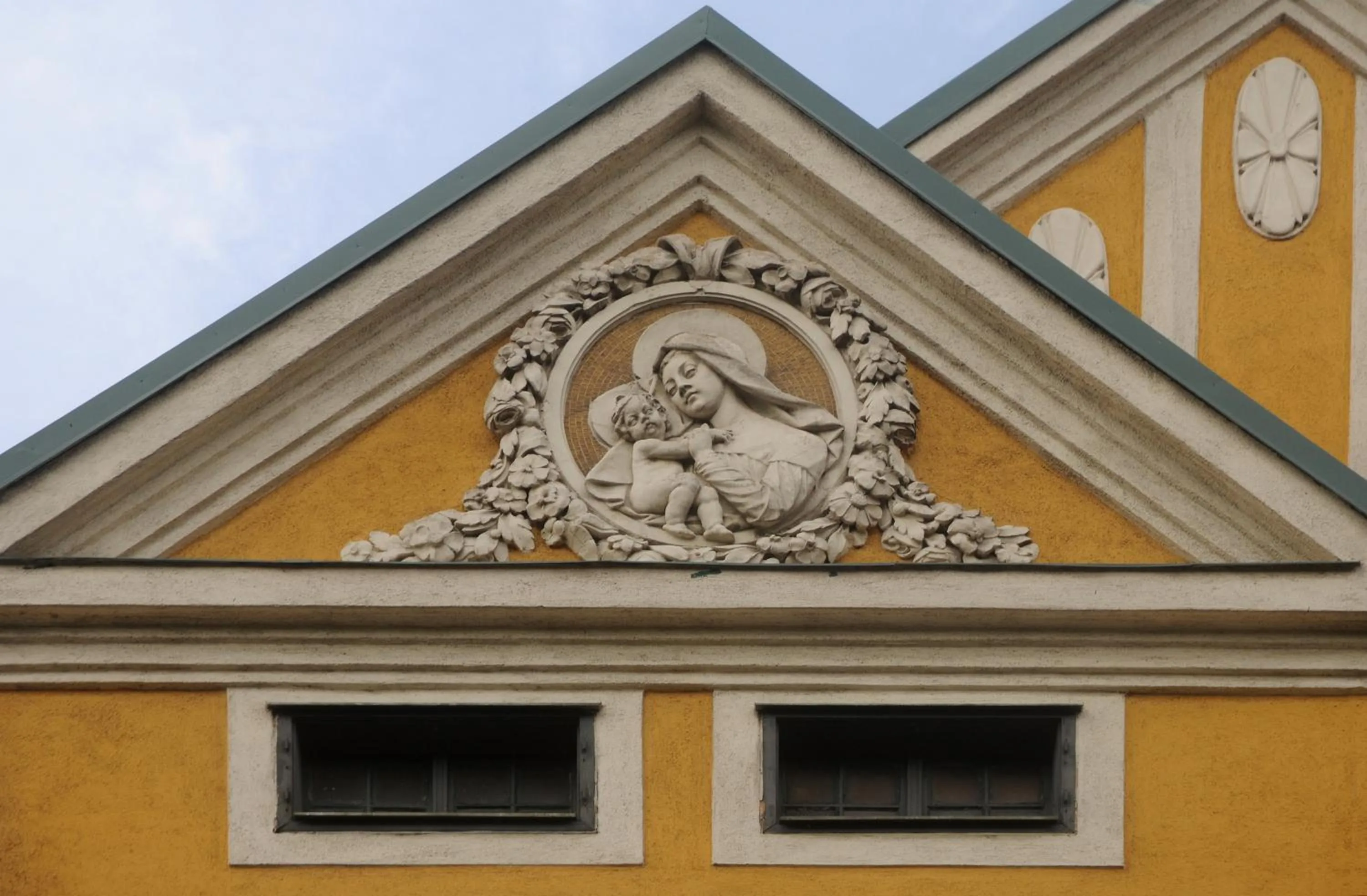 Facade/entrance in Hotel Bergwirt Schönbrunn