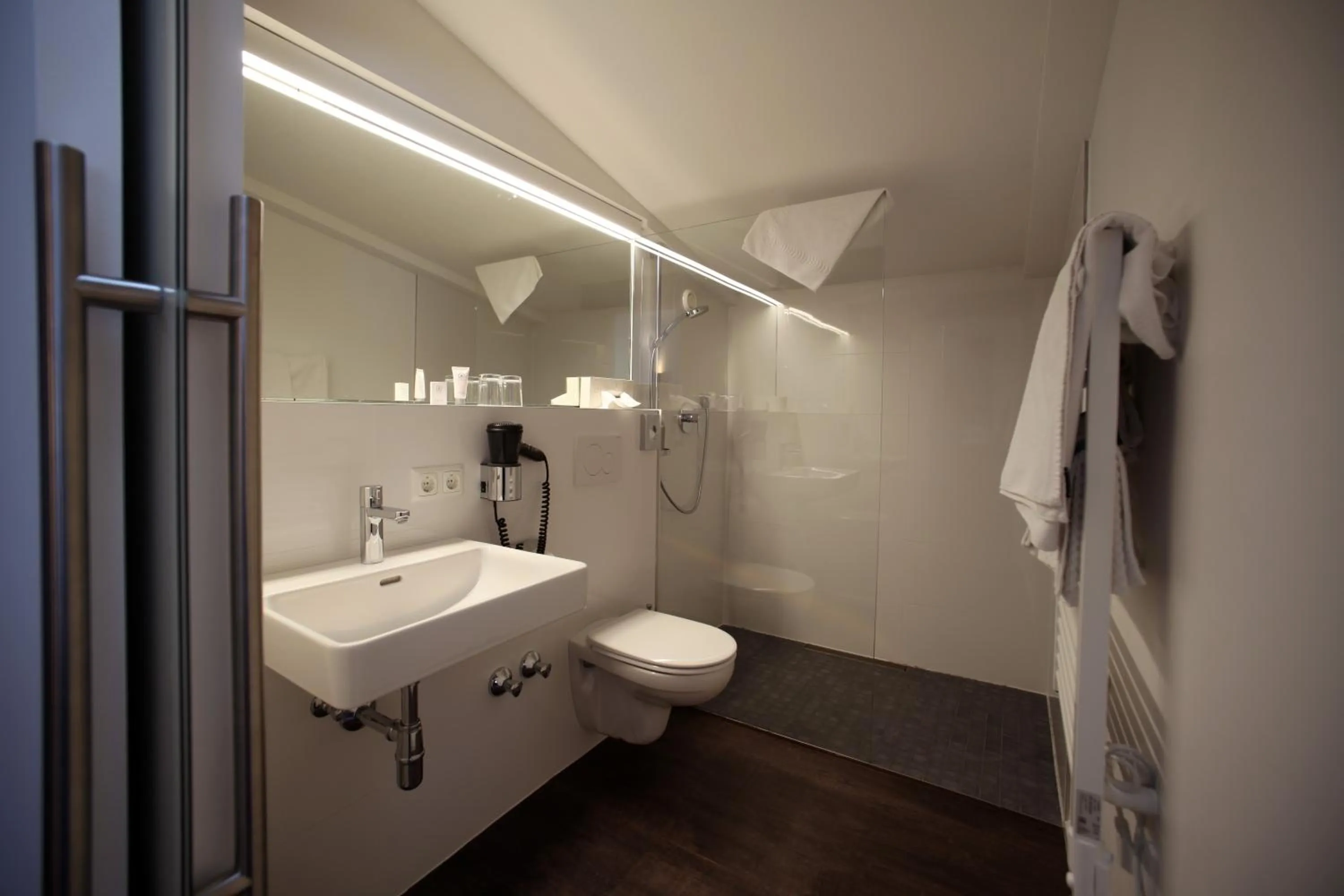 Bathroom in Hotel & Appartements Oberhofer