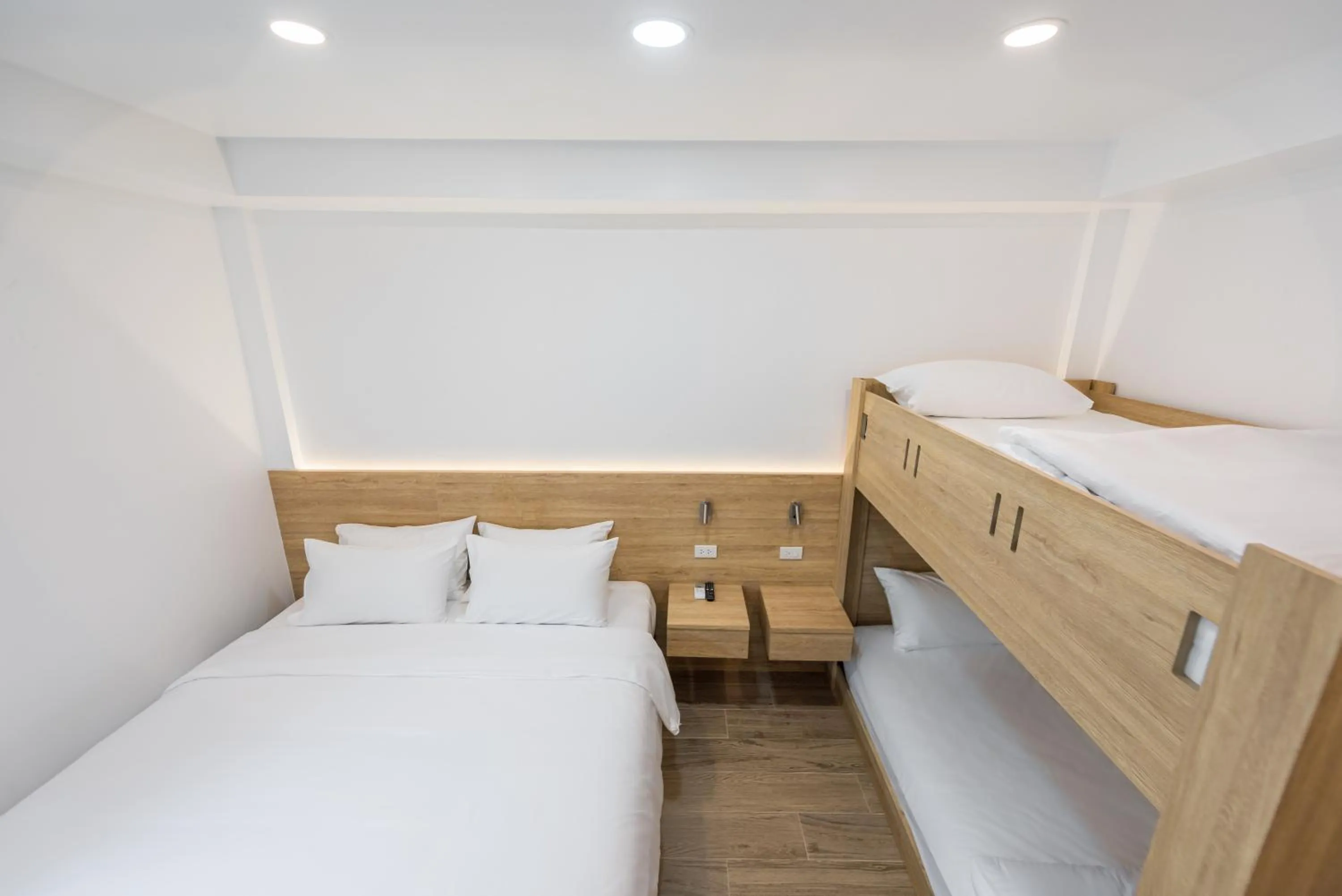 Bed in Chiangkhan River Walk Hotel